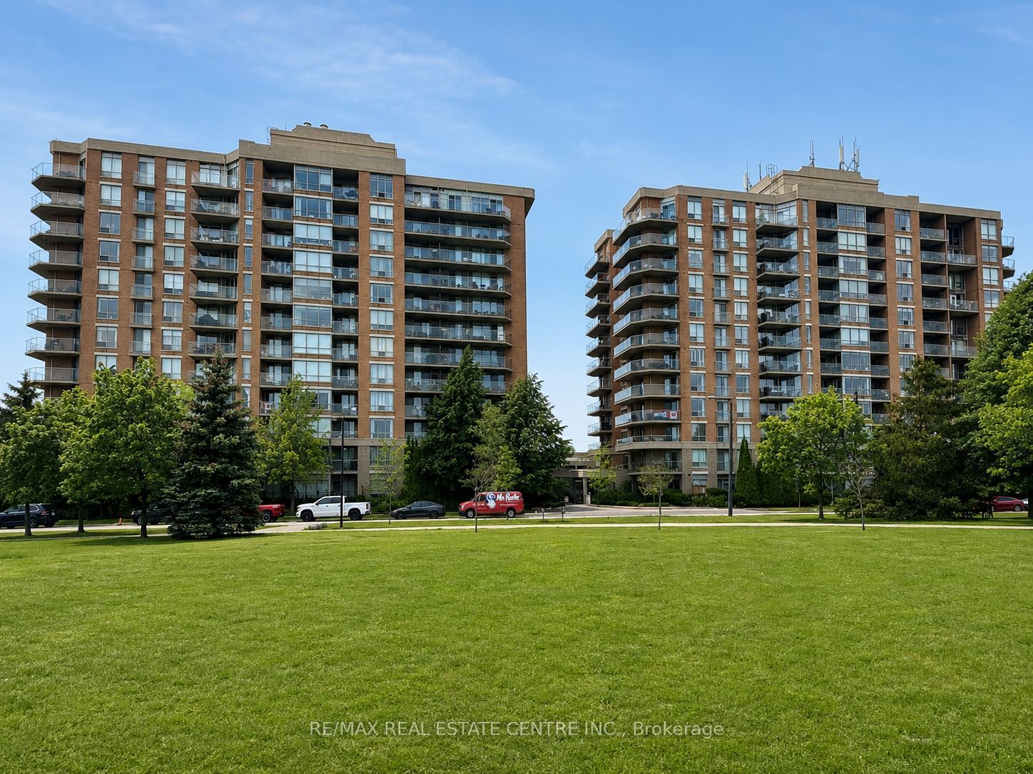 1140 parkwest Place 302, Mississauga, ON L5E 3K9 photo 2