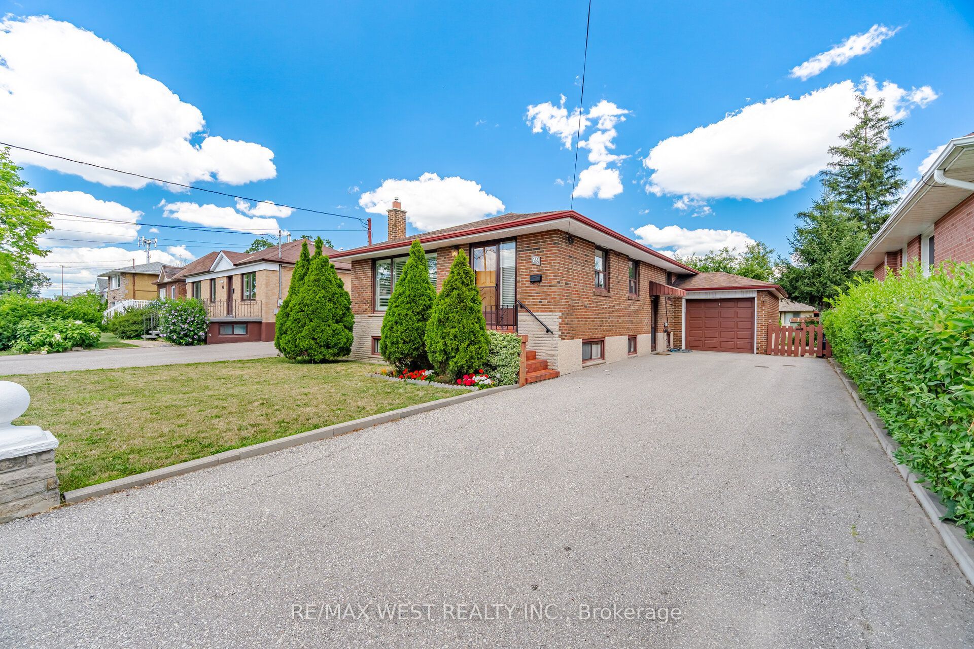 89 Wendell Avenue, Toronto, ON M9N 3K8