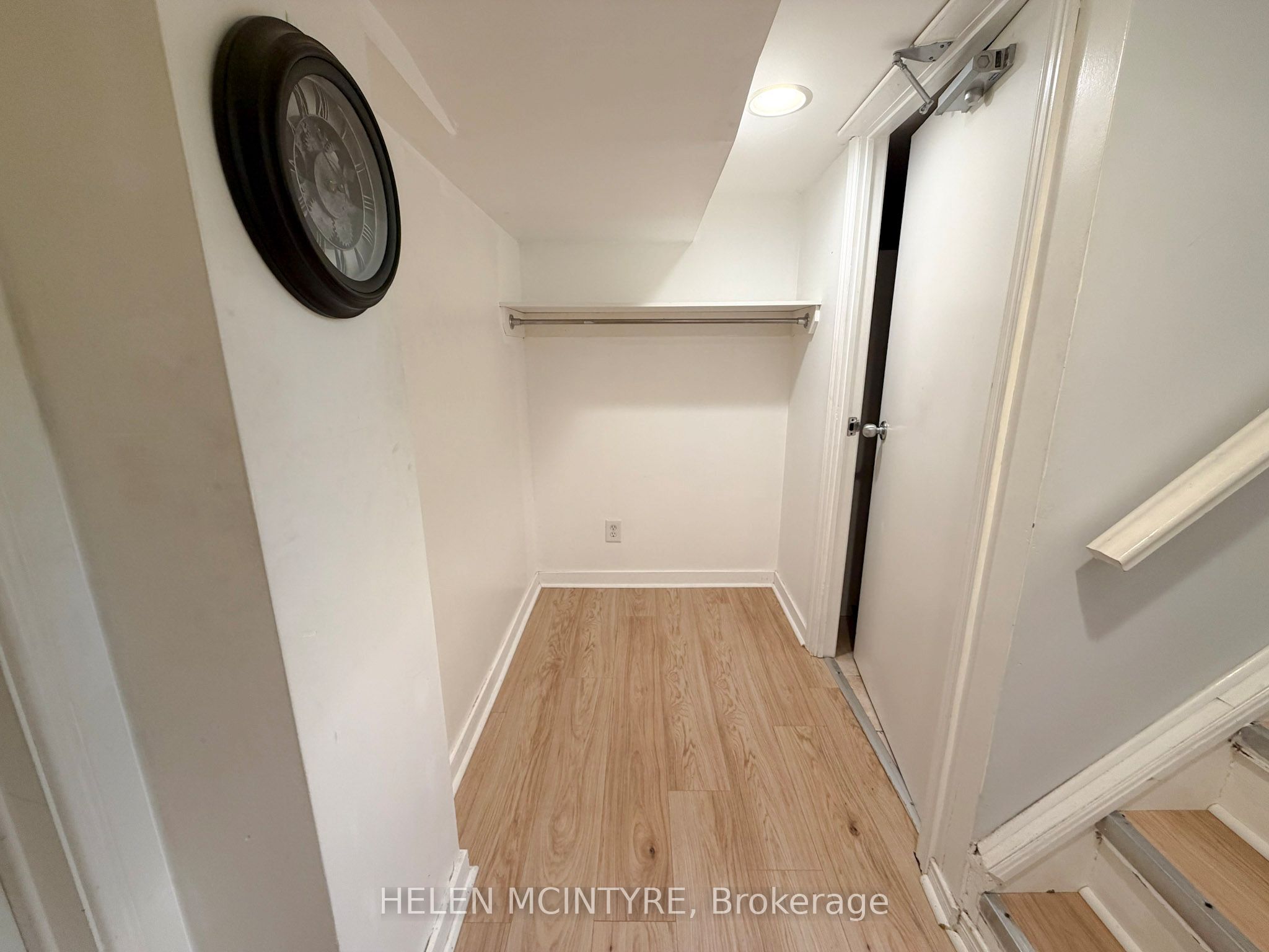 34 Dunning Crescent, Toronto, ON M8W 4S8 photo 3