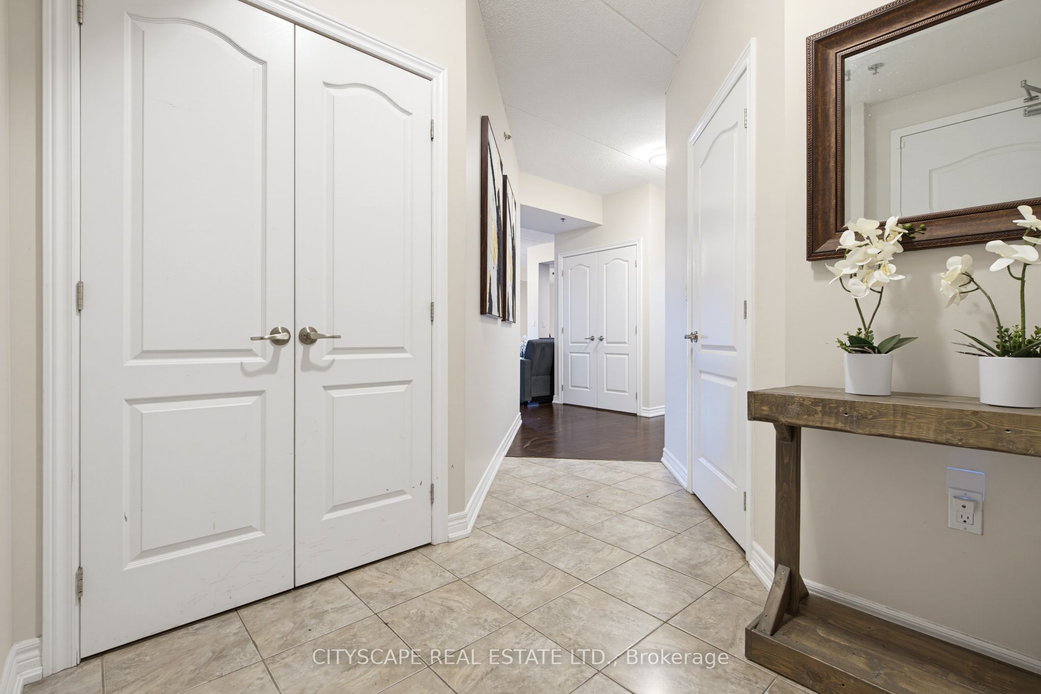 1419 Costigan Road 103, Milton, ON L9T 2L4 photo 2