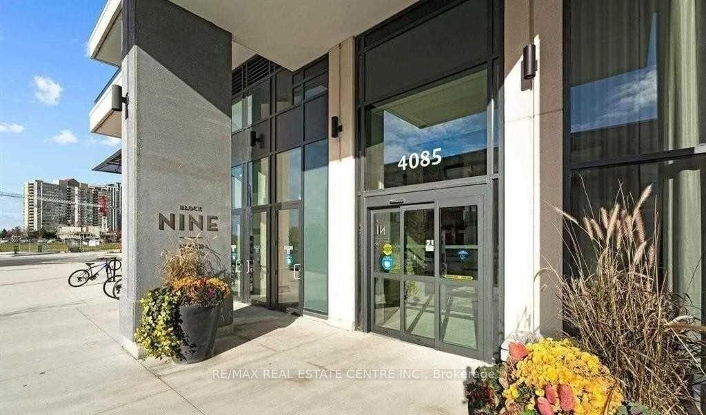4085 Parkside Village Drive 309, Mississauga, ON L5B 0K8
