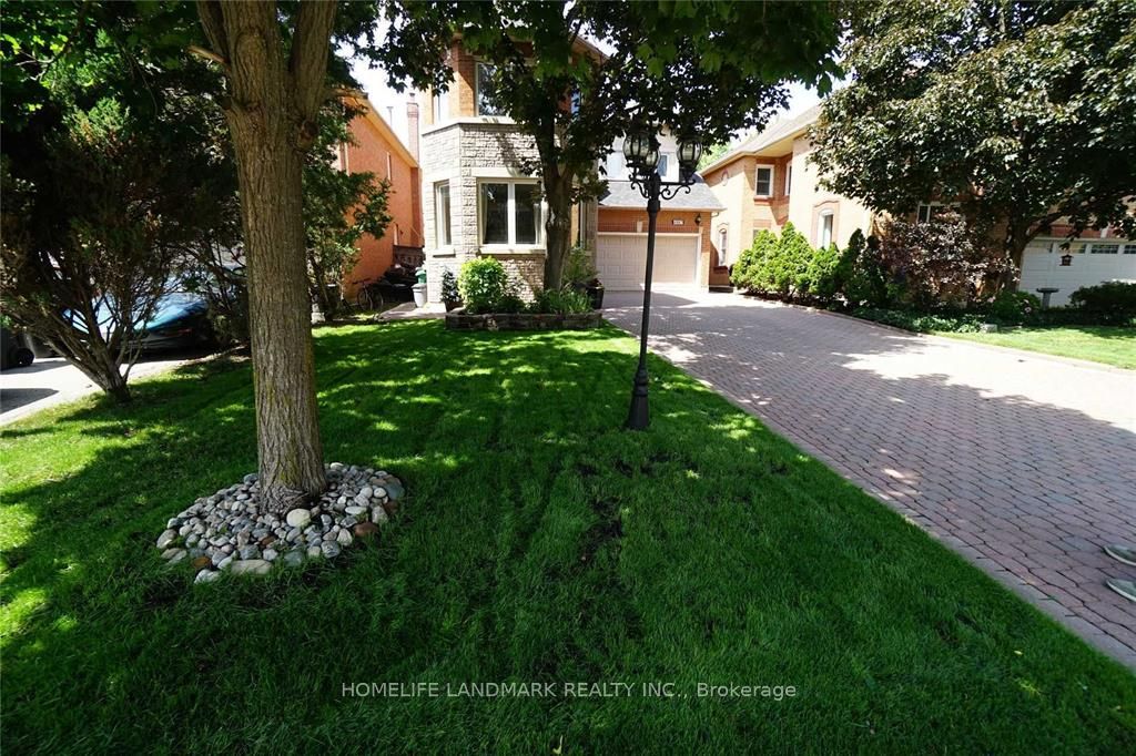 4887 Natkarni Crescent, Mississauga, ON L5V 1L4 photo 3