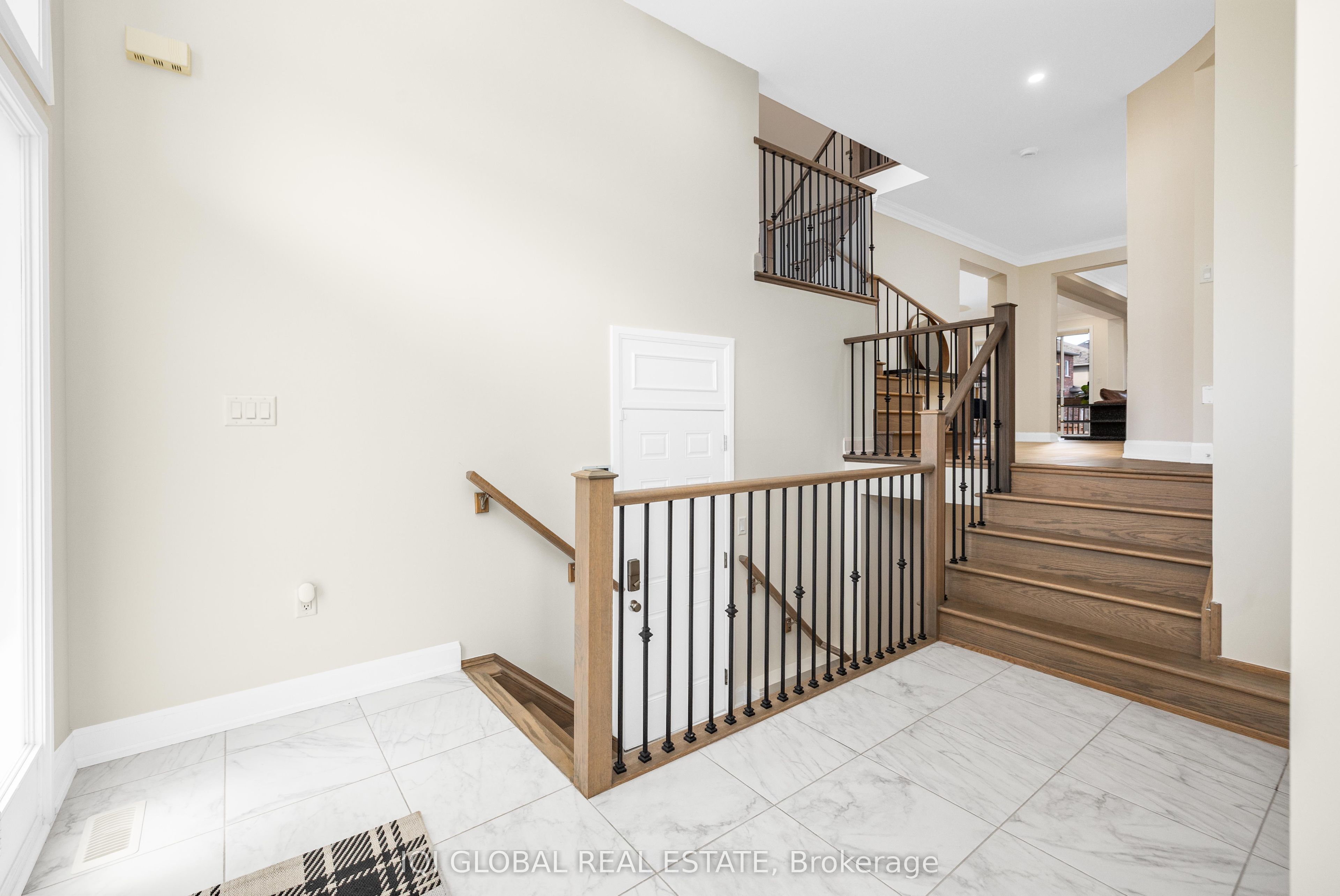 3329 Merion Gardens, Oakville, ON L6M 5K9 photo 4