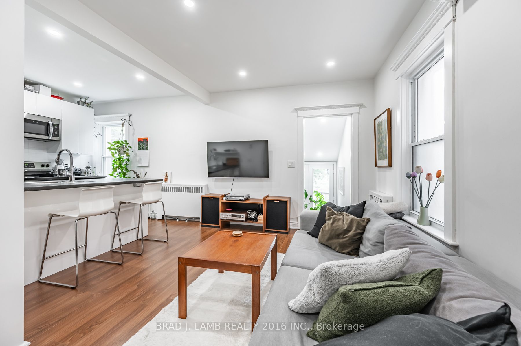 56 Wright Avenue 4, Toronto, ON M6R 1K8 photo 2