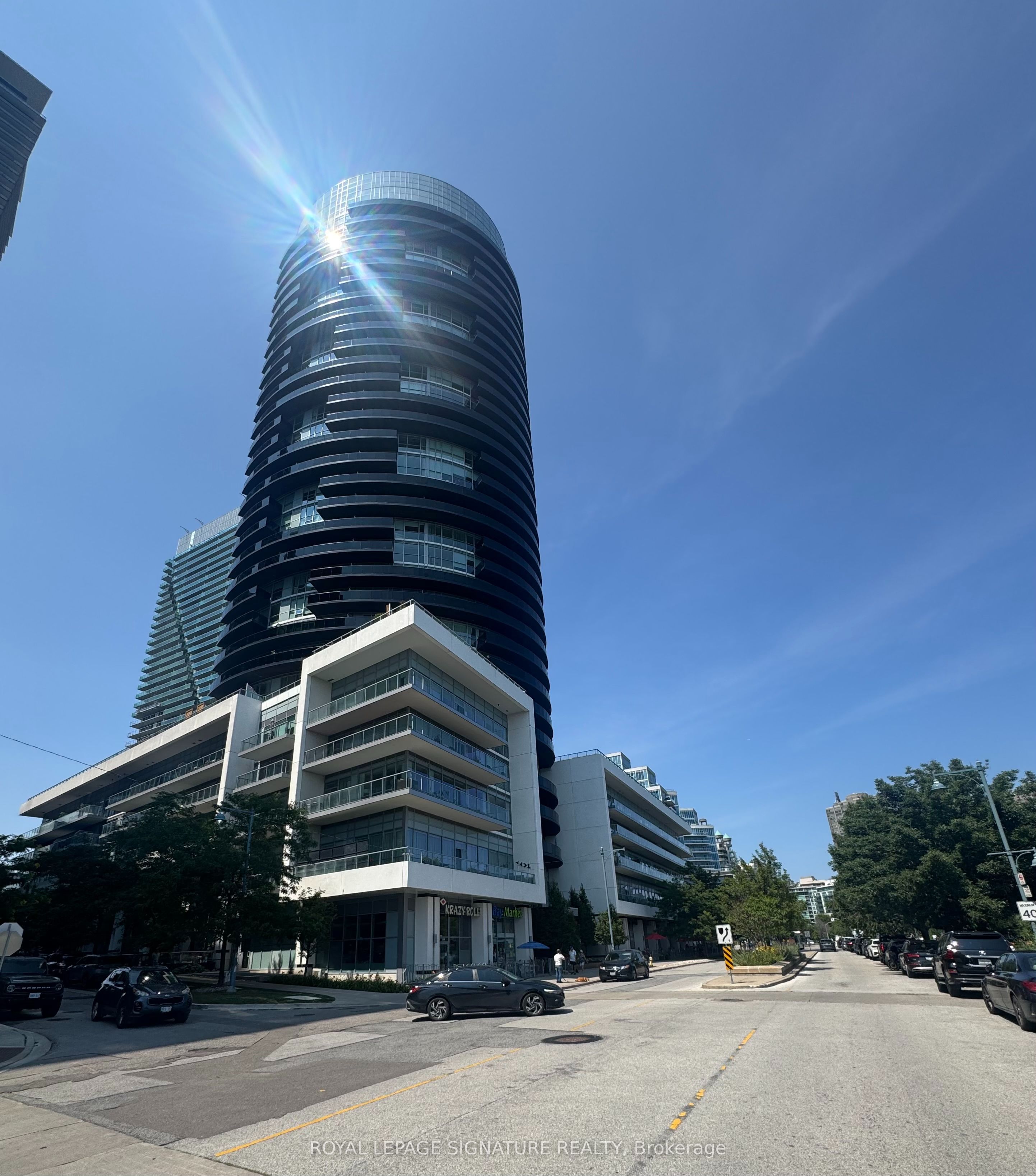 80 Marine Parade Drive 430, Toronto, ON M8V 0A3