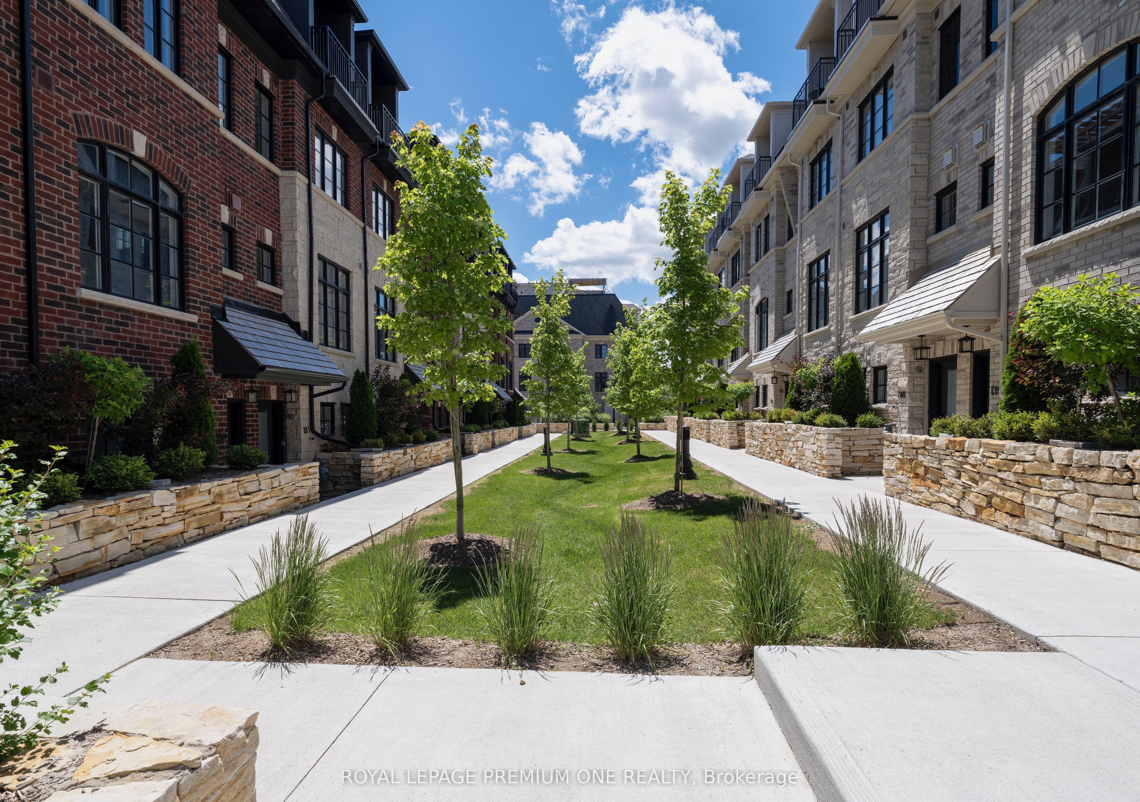 38 EARLINGTON Avenue 305, Toronto, ON M8X 0B6 photo 3