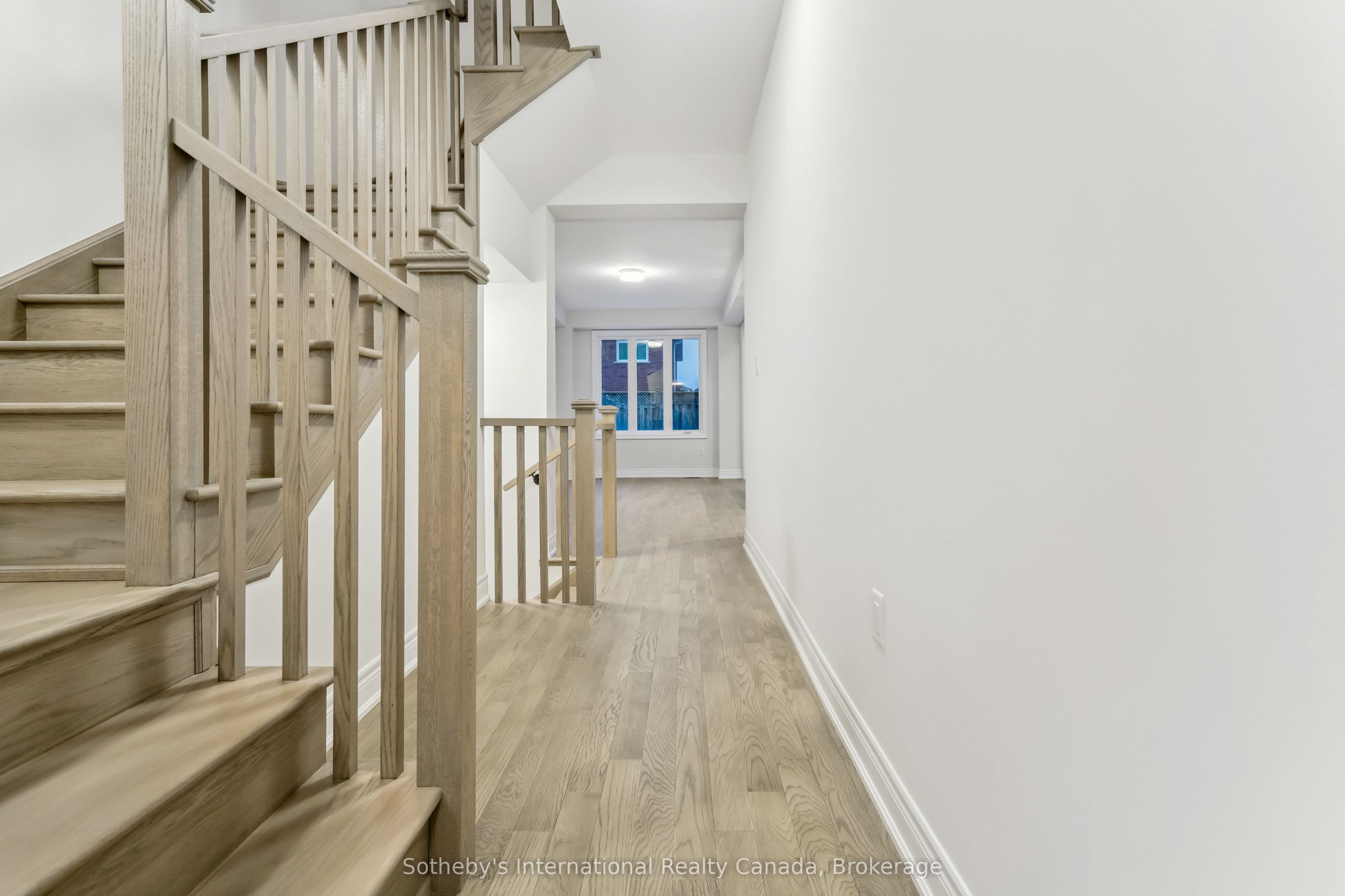 2184 Postmaster Drive 8, Oakville, ON L6M 3X1 photo 5