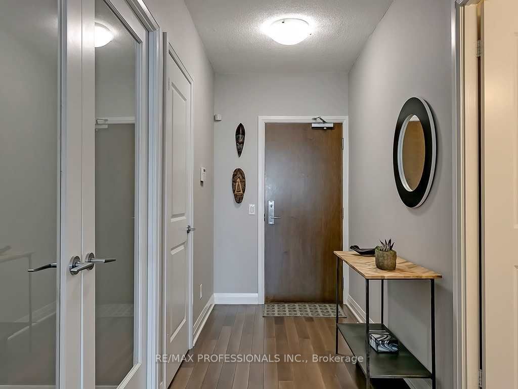 1055 Southdown Road 1311, Mississauga, ON L5J 0A3 photo 5