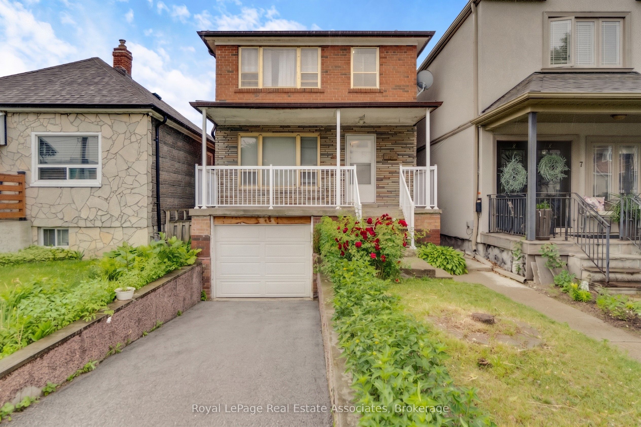 5 Homeview Avenue, Toronto, ON M6N 1S9 photo 4