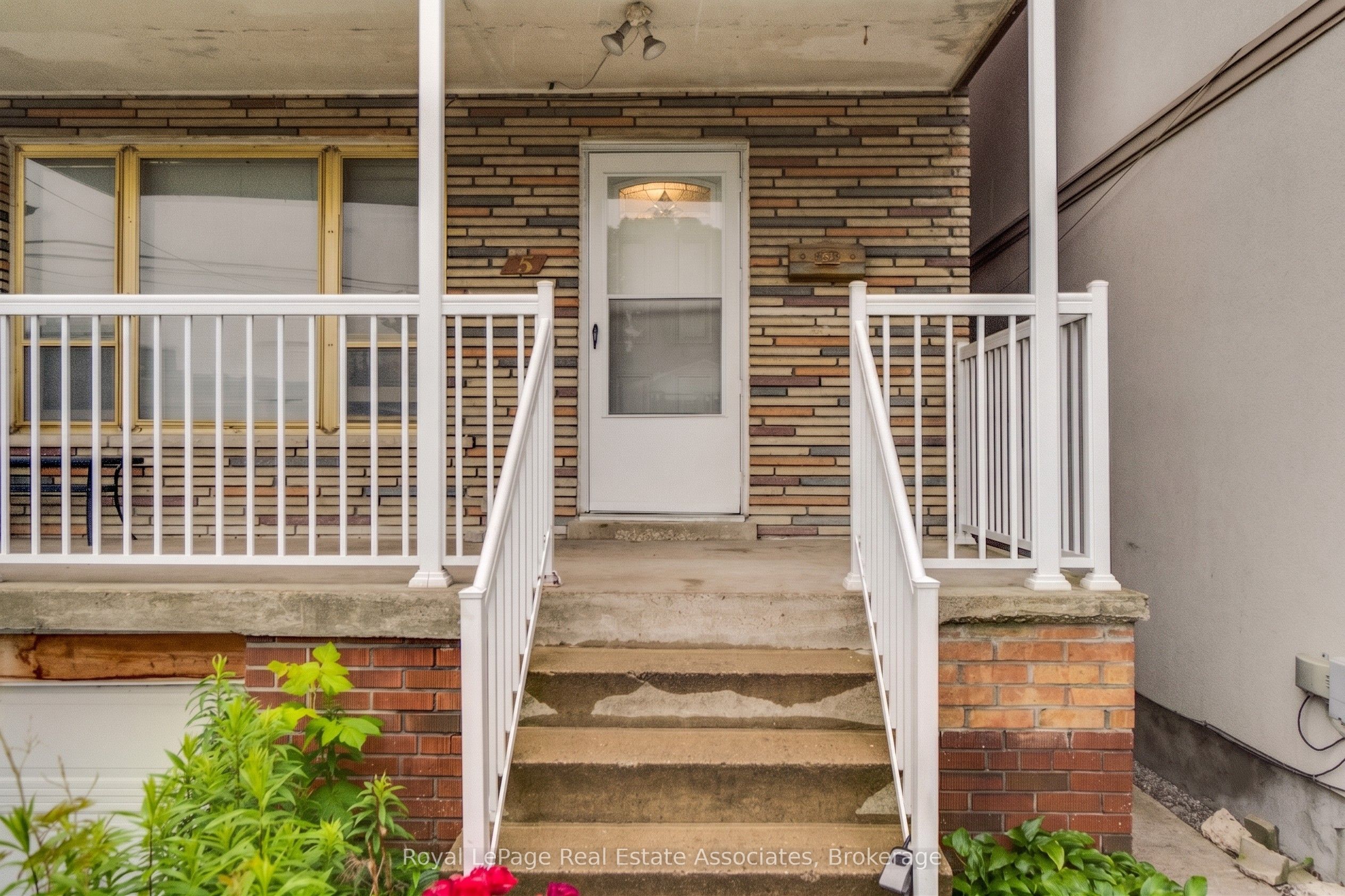 5 Homeview Avenue, Toronto, ON M6N 1S9 photo 5