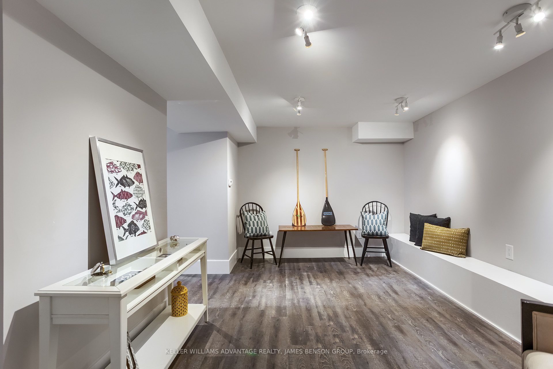 53 Pearson Avenue Lower, Toronto, ON M6R 1G3 photo 3