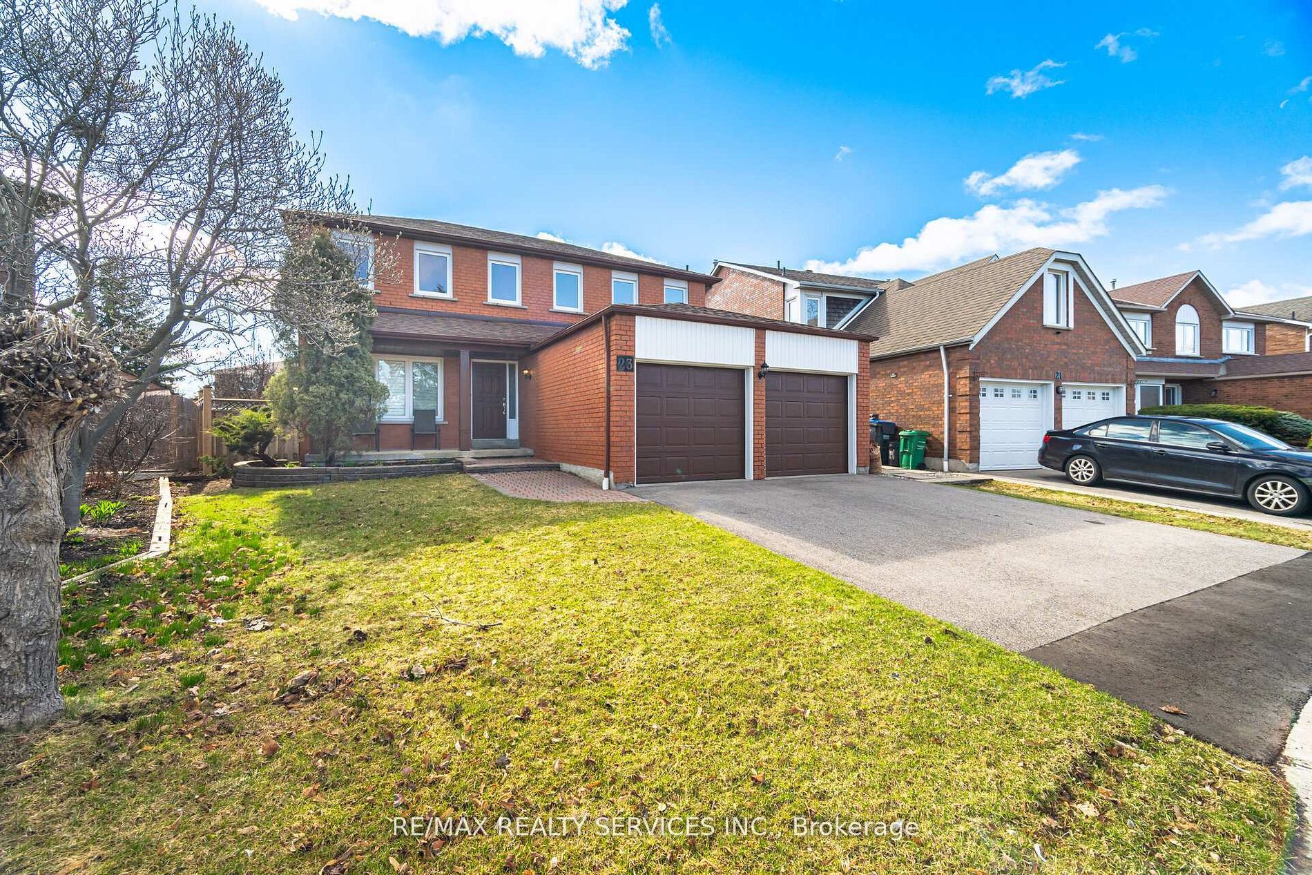 23 Newbury Crescent, Brampton, ON L6S 5M3 photo 4