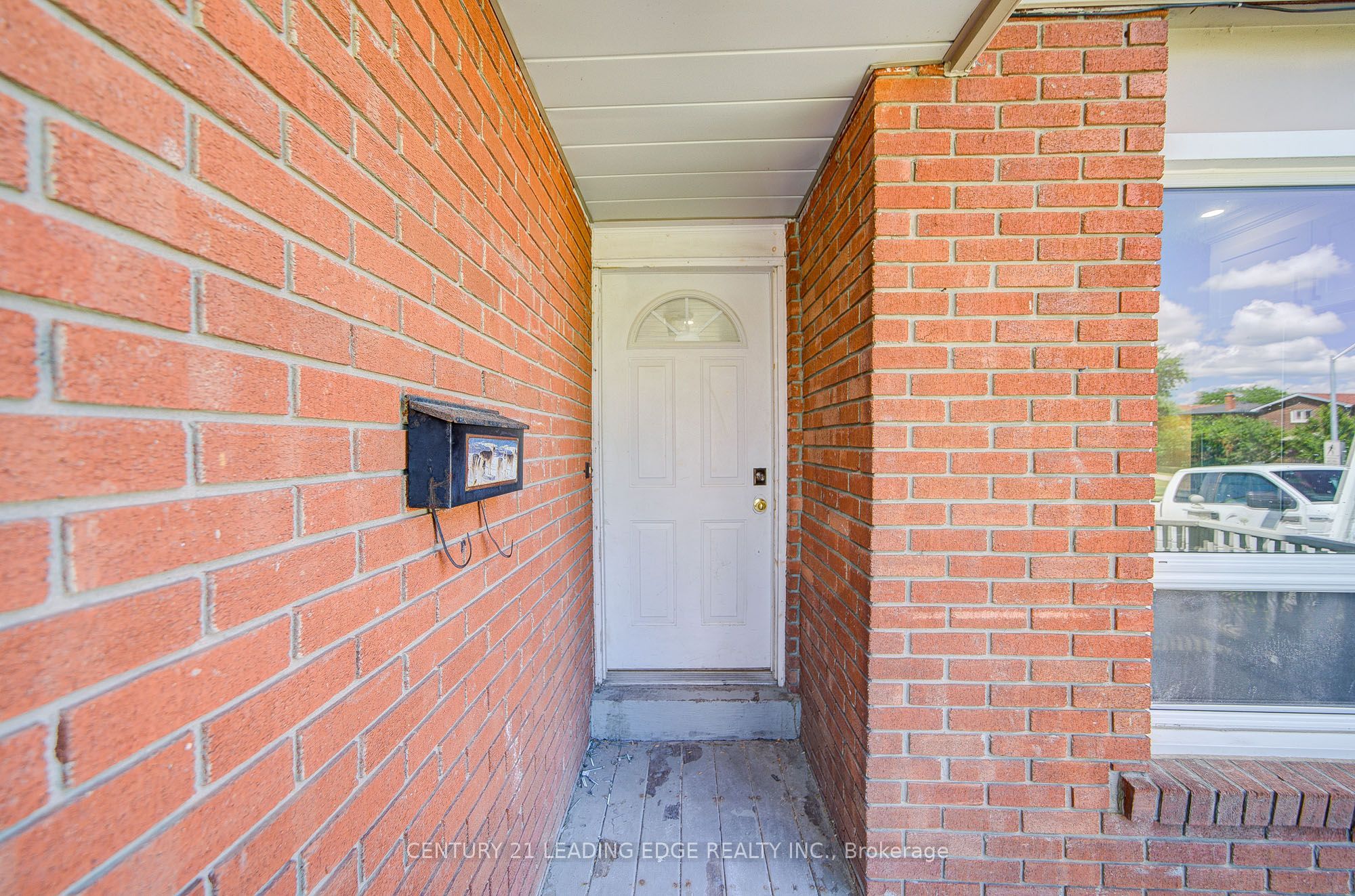 46 Hinchley Wood Grove BSMT, Brampton, ON L6V 3M3 photo 3