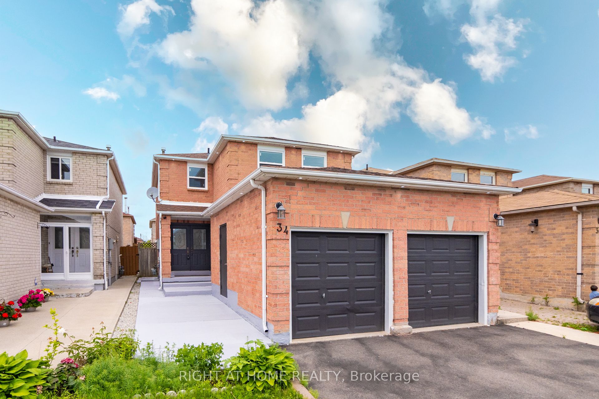 34 Meadowlark Drive, Brampton, ON L6Y 4A7 photo 2