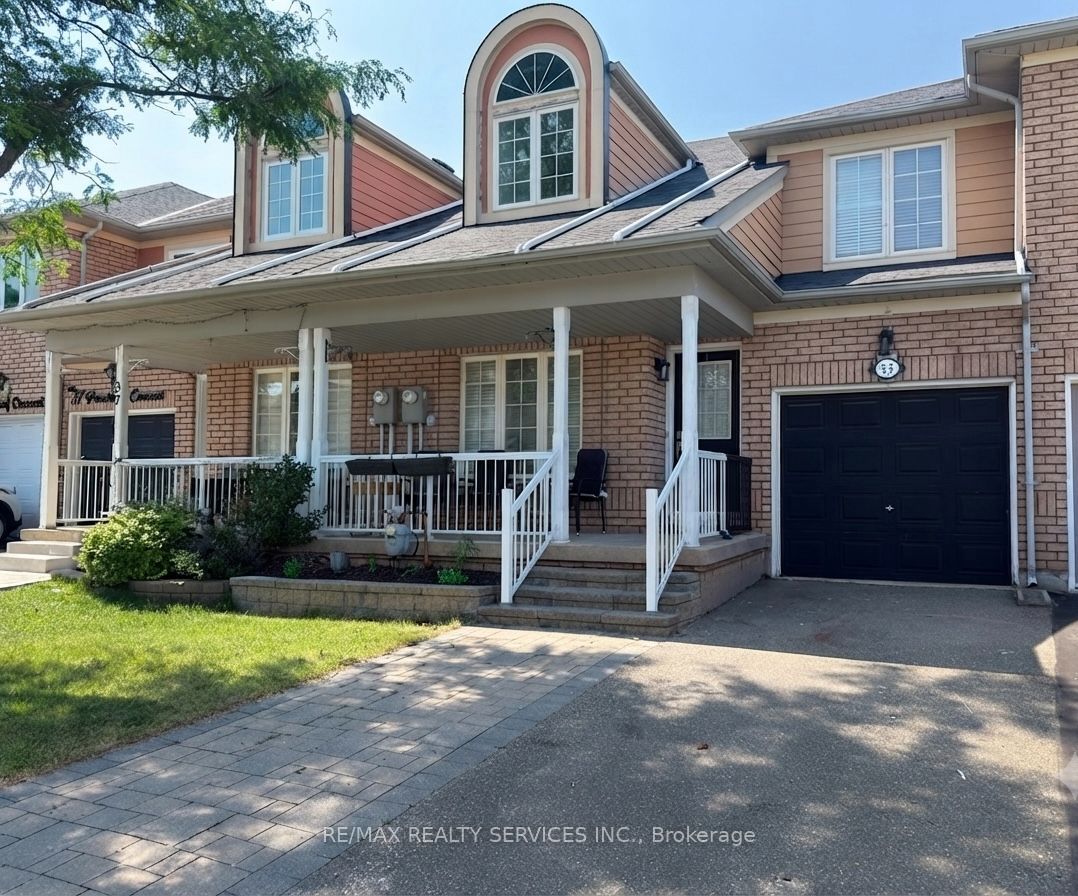 35 Peachleaf Crescent, Brampton, ON L7A 2B4