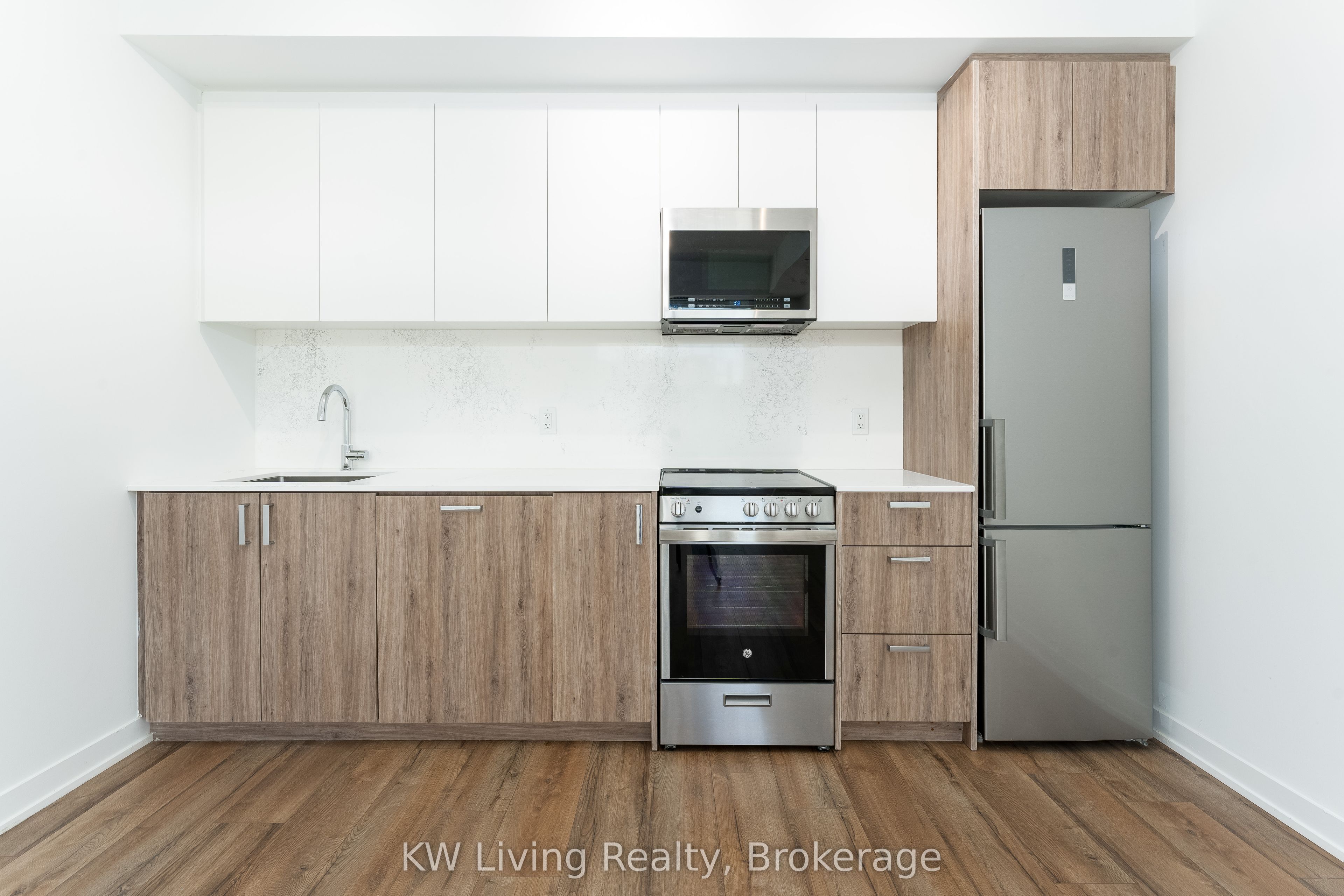 121 Ford Street 109, Toronto, ON M6N 3A2 photo 5