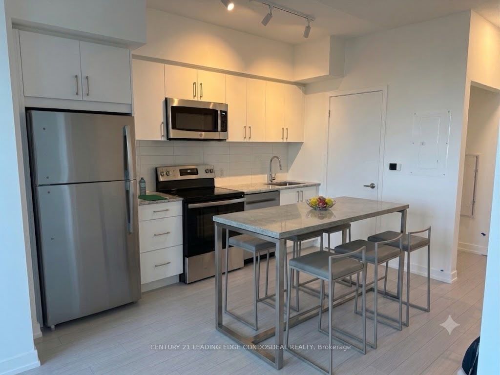 4010 Eglinton Avenue W 920, Toronto, ON M9A 0G5 photo 5