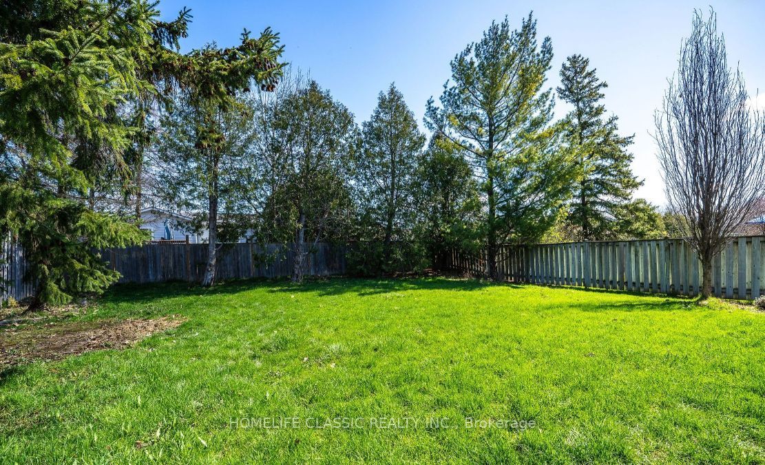 583 Elliott Crescent, Milton, ON L9T 3G5 photo 2