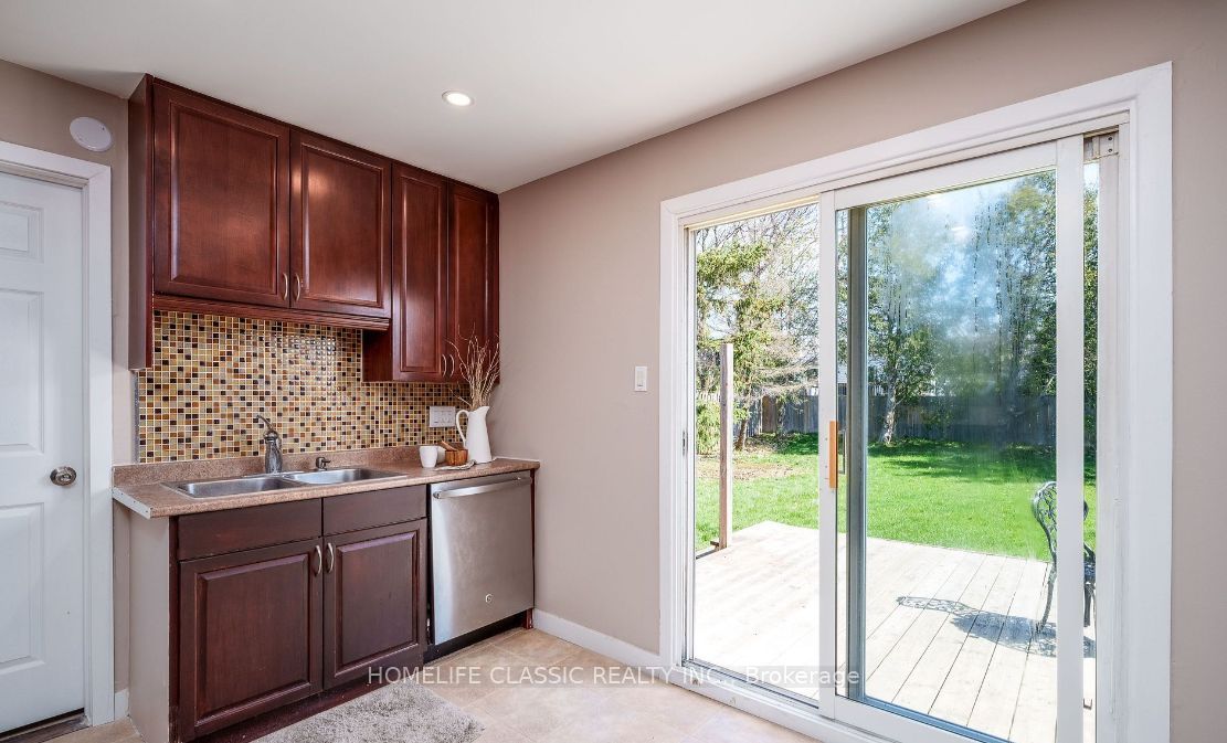 583 Elliott Crescent, Milton, ON L9T 3G5 photo 4