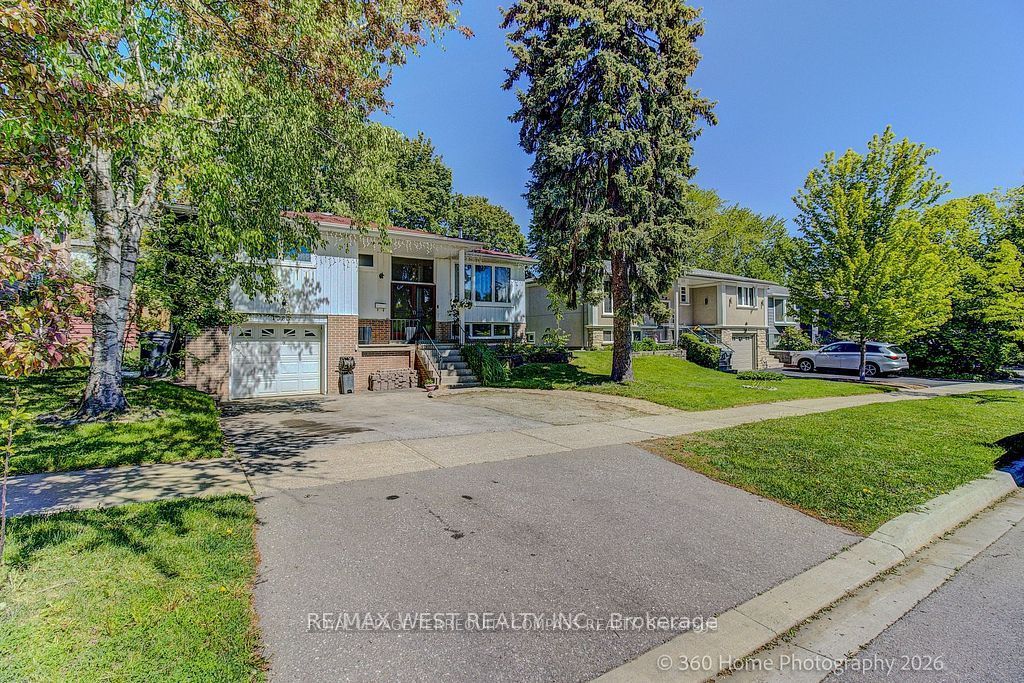 1583 Otterby Road, Mississauga, ON L4X 1W8 photo 3
