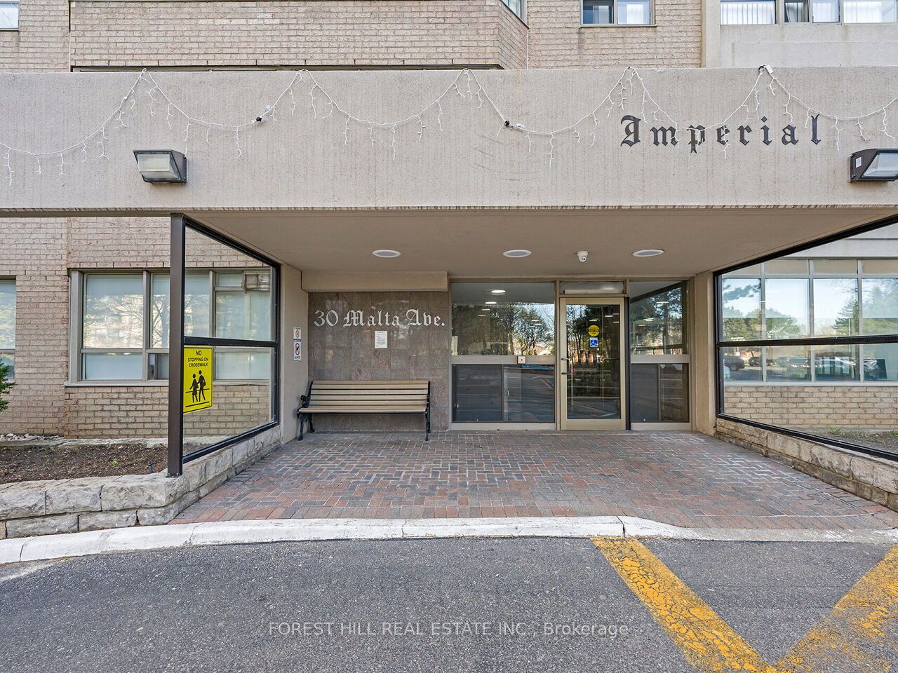 30 Malta Avenue 2004, Brampton, ON L6Y 4W6 photo 2