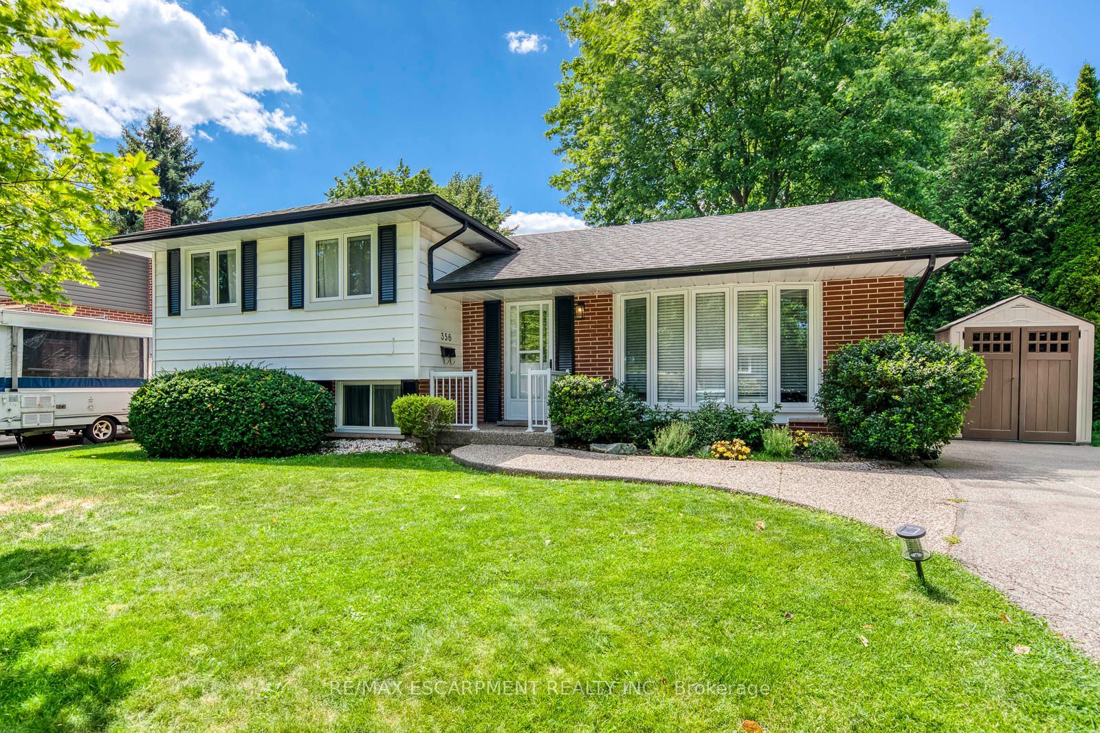 356 Dunlop Crescent, Burlington, ON L7L 3N7 photo 5