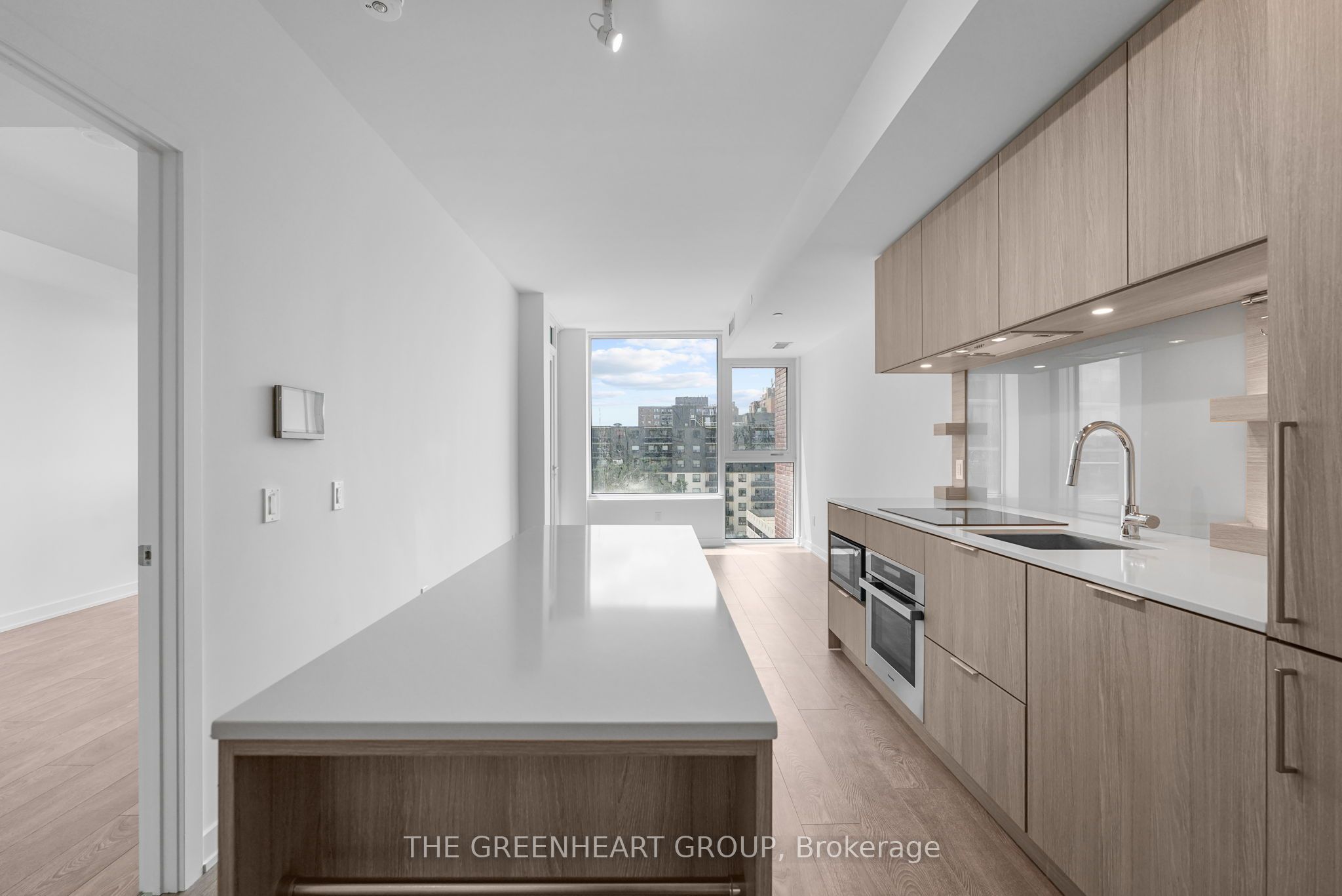 28 Ann Street 514, Mississauga, ON L5G 0E1 photo 3