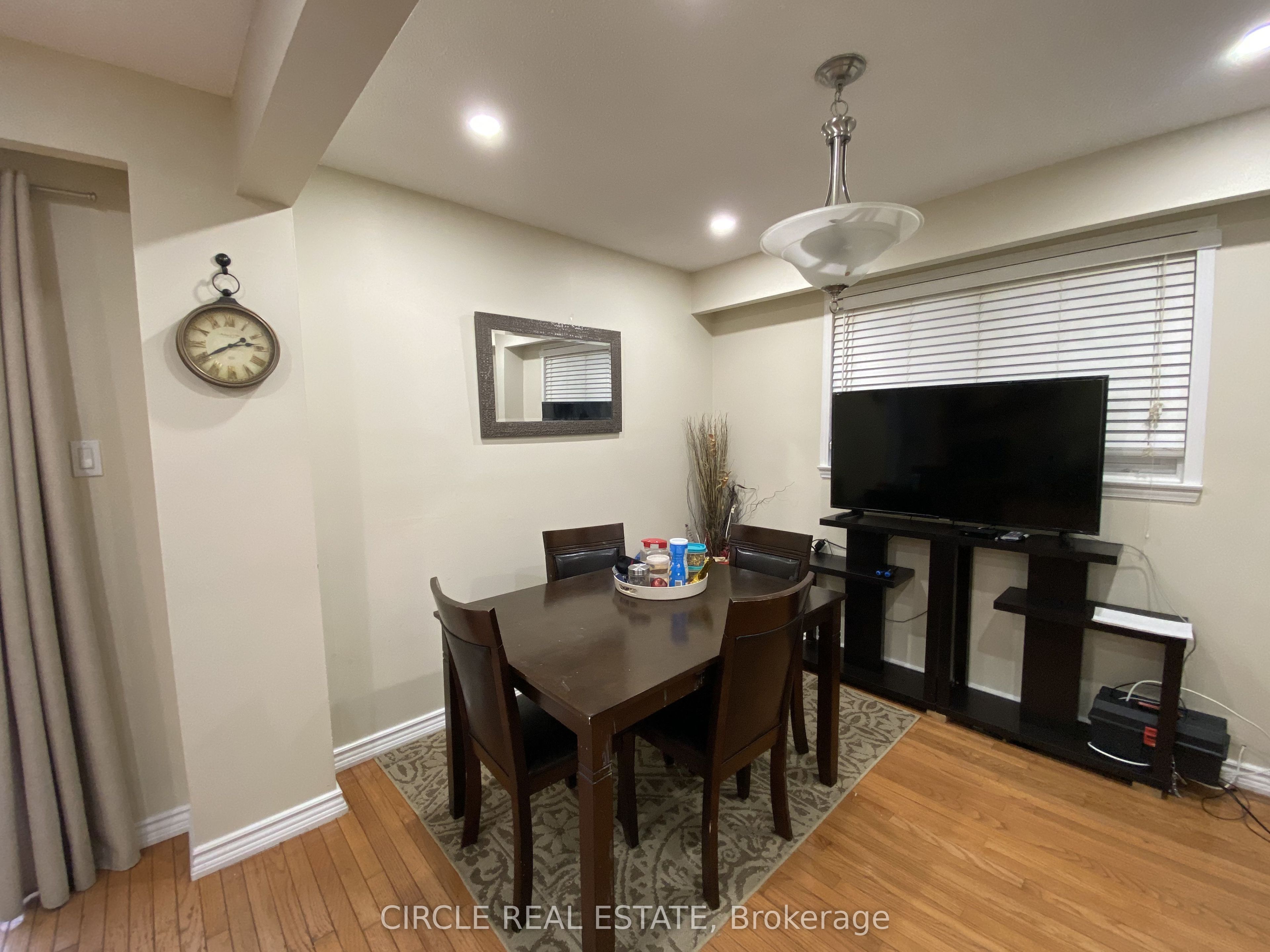 35 Fanshawe Drive, Brampton, ON L6Z 1A7 photo 4