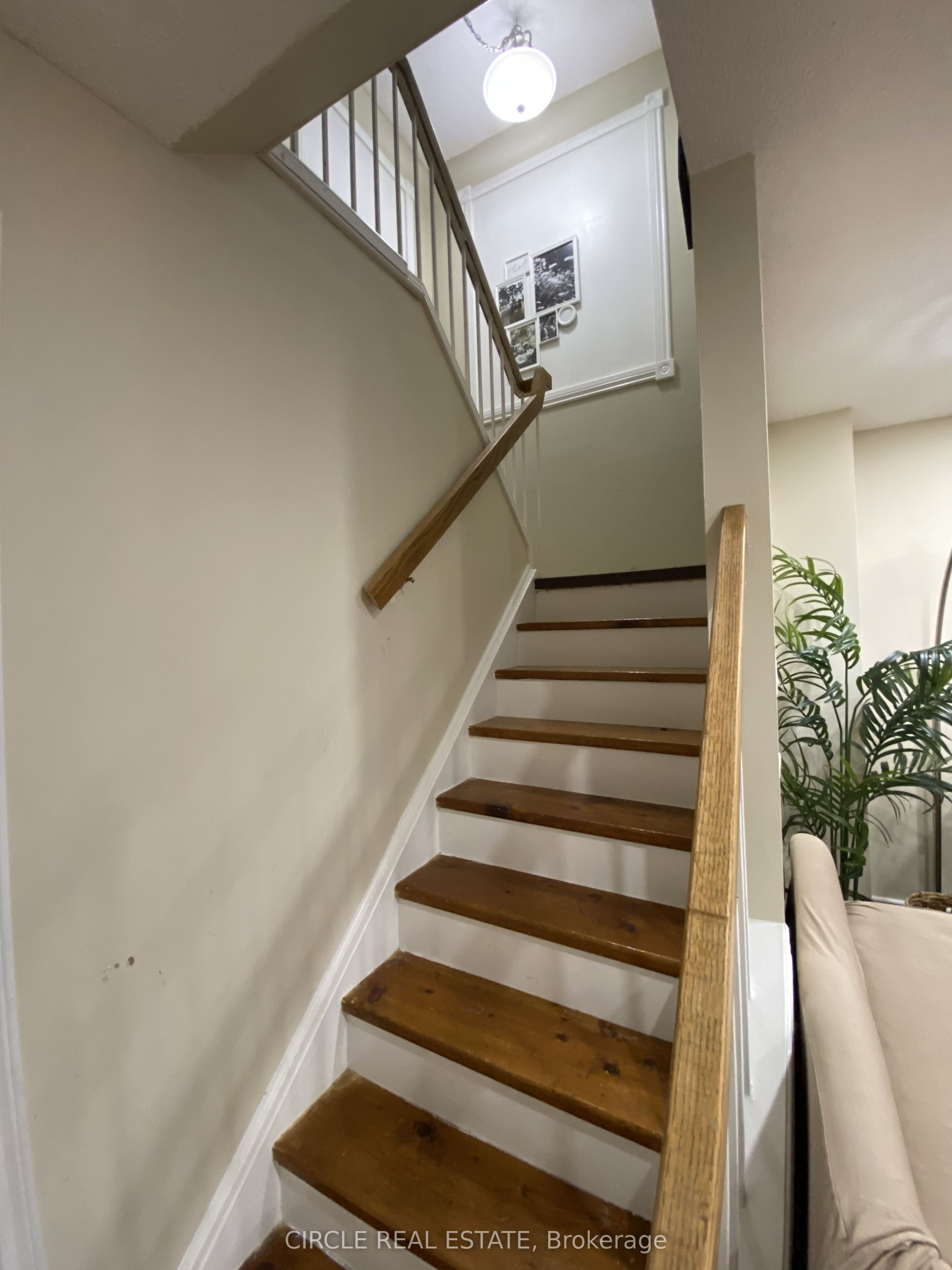 35 Fanshawe Drive, Brampton, ON L6Z 1A7 photo 5