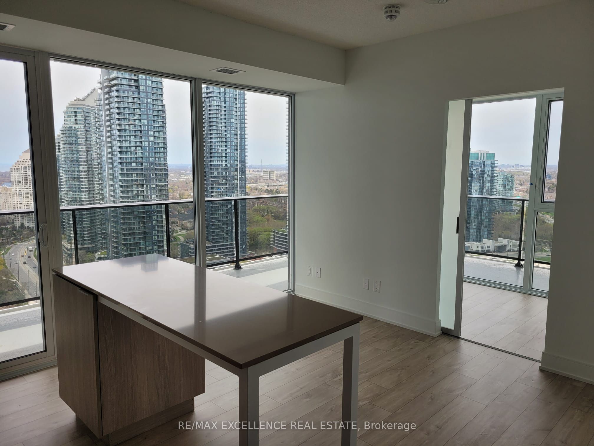 70 Annie Craig Drive 2708, Toronto, ON M8V 0C2 photo 3