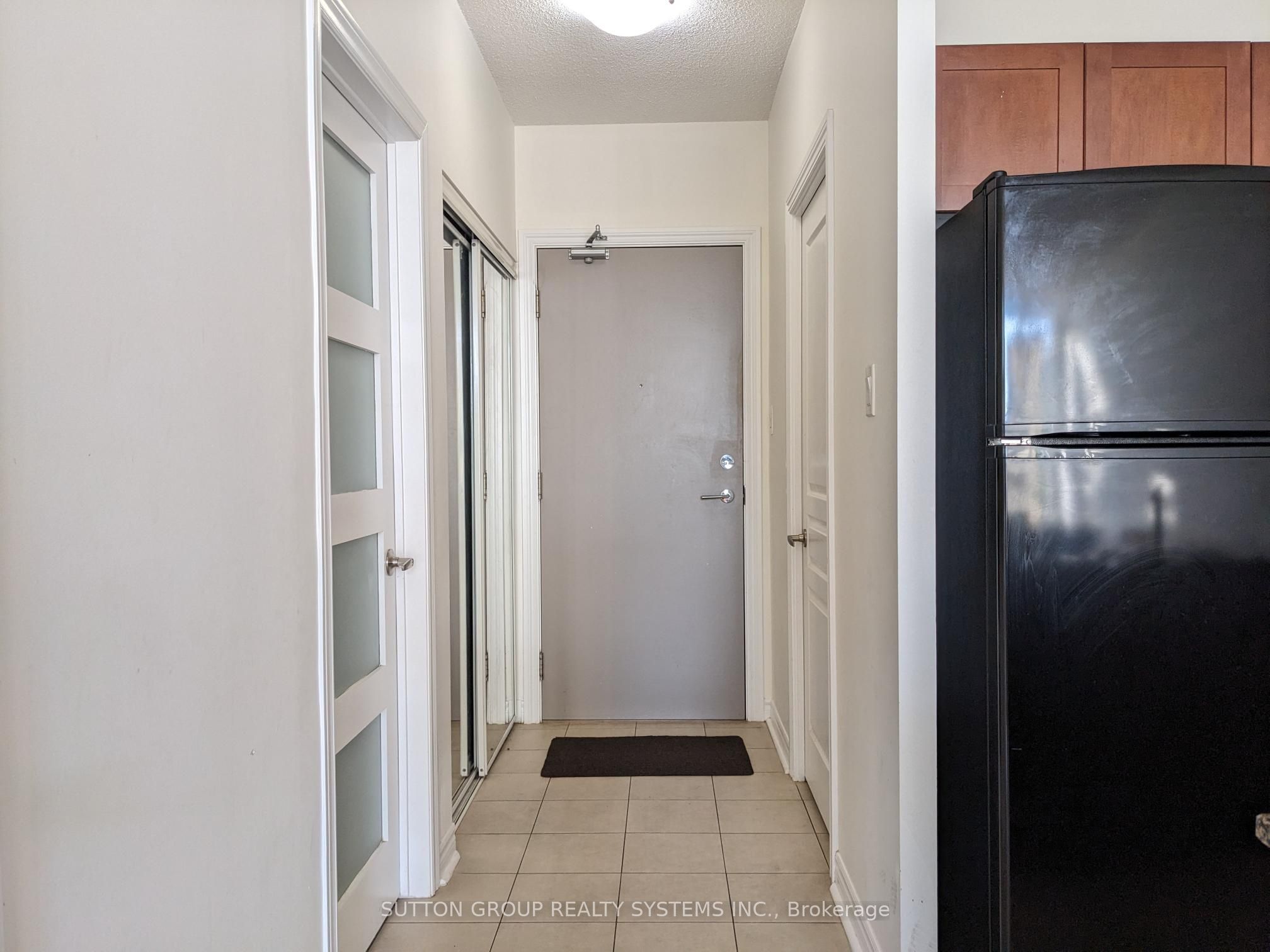 3525 Kariya Drive 209, Mississauga, ON L5B 0C2