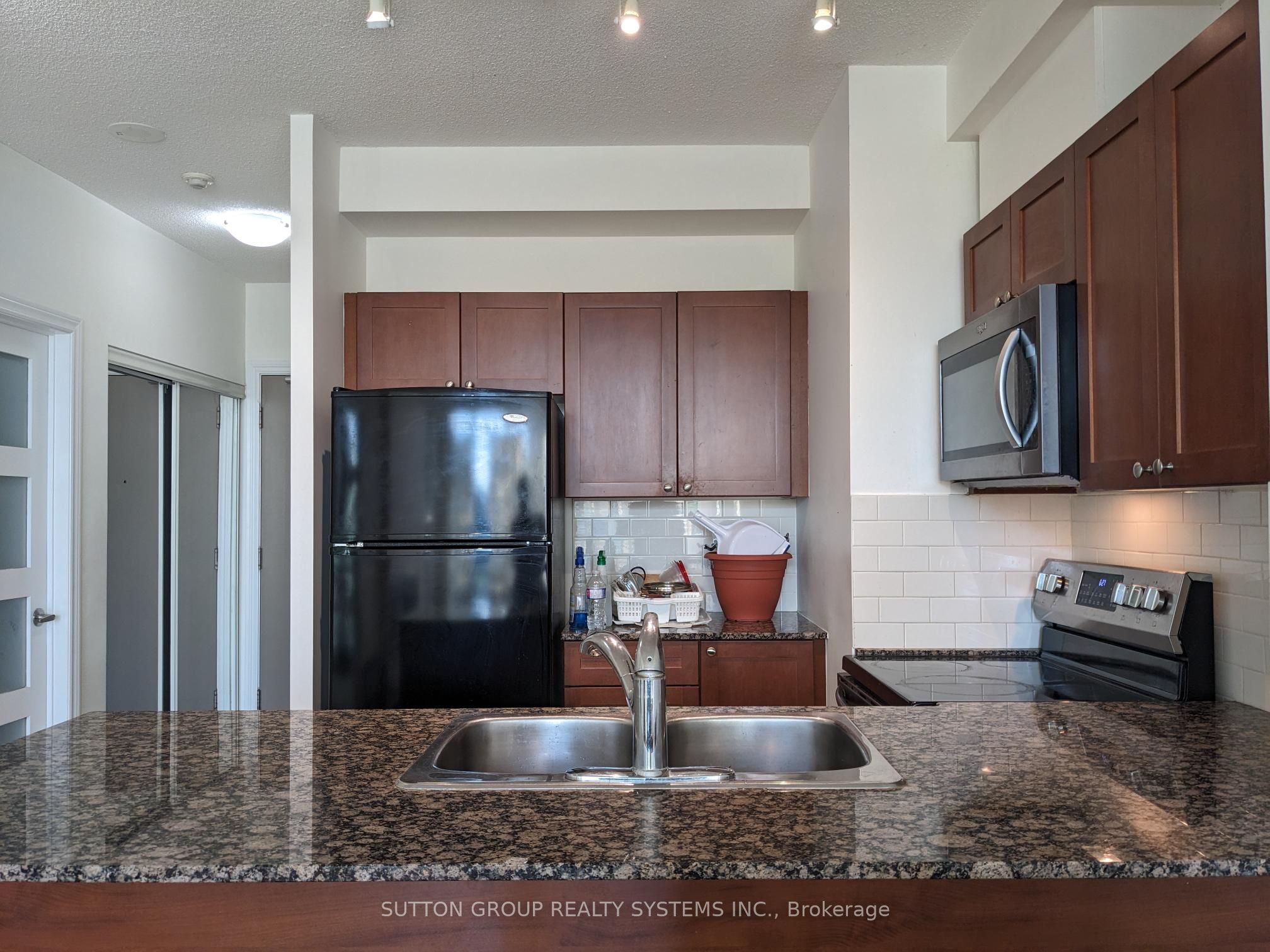 3525 Kariya Drive 209, Mississauga, ON L5B 0C2 photo 4