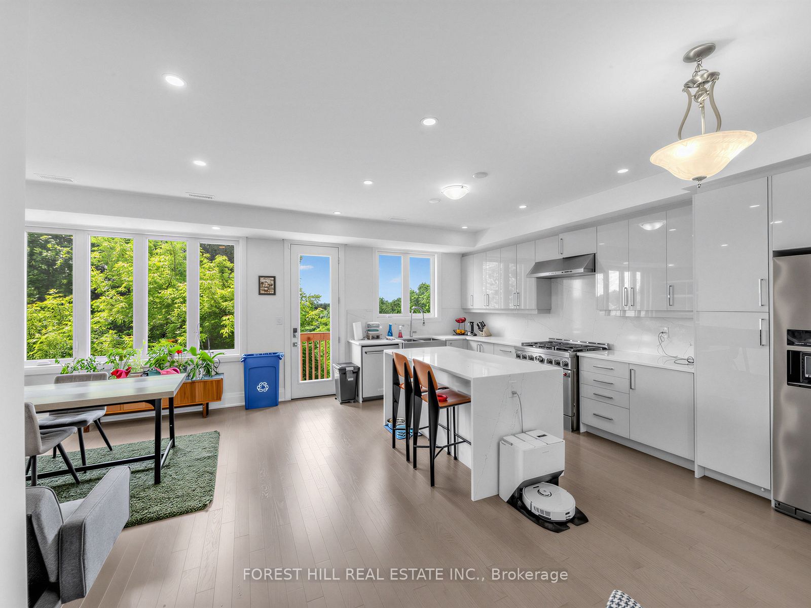 2996 Weston Road, Toronto, ON M9M 2S7 photo 5