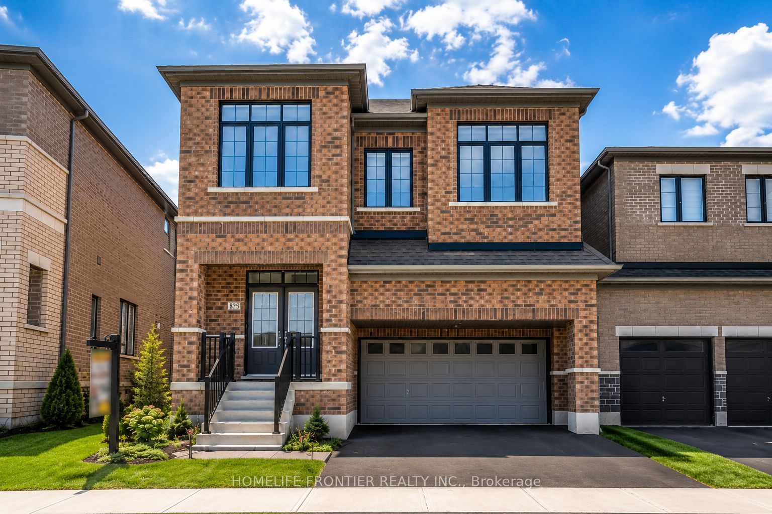 879 Plum Place, Milton, ON L9T 7E7 photo 2