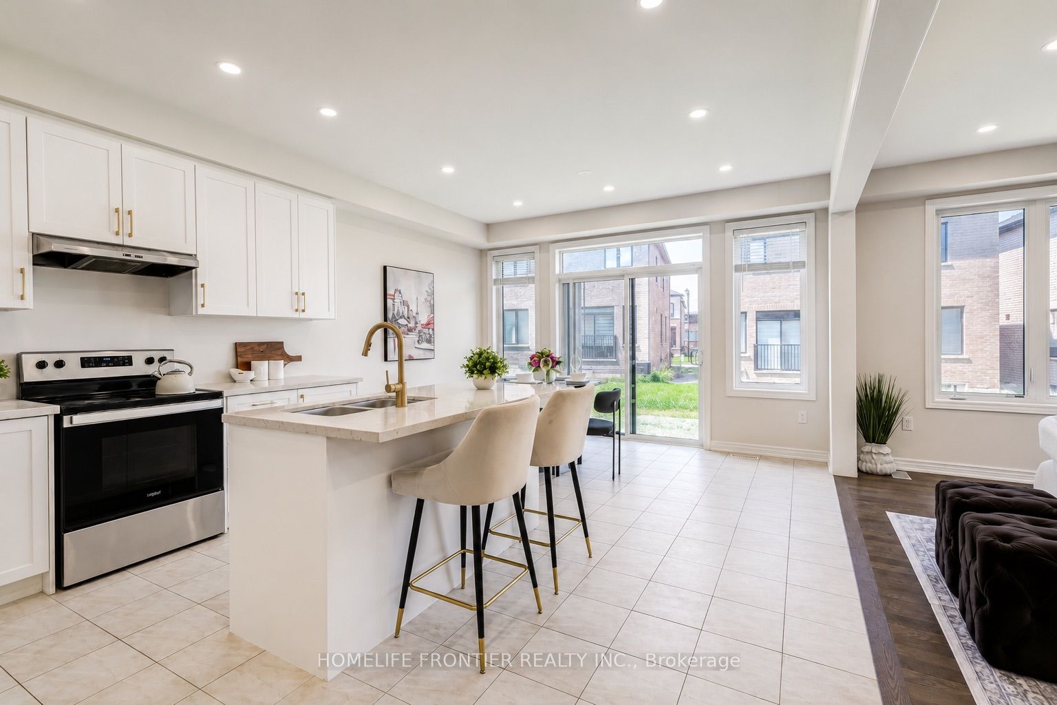 879 Plum Place, Milton, ON L9T 7E7 photo 4