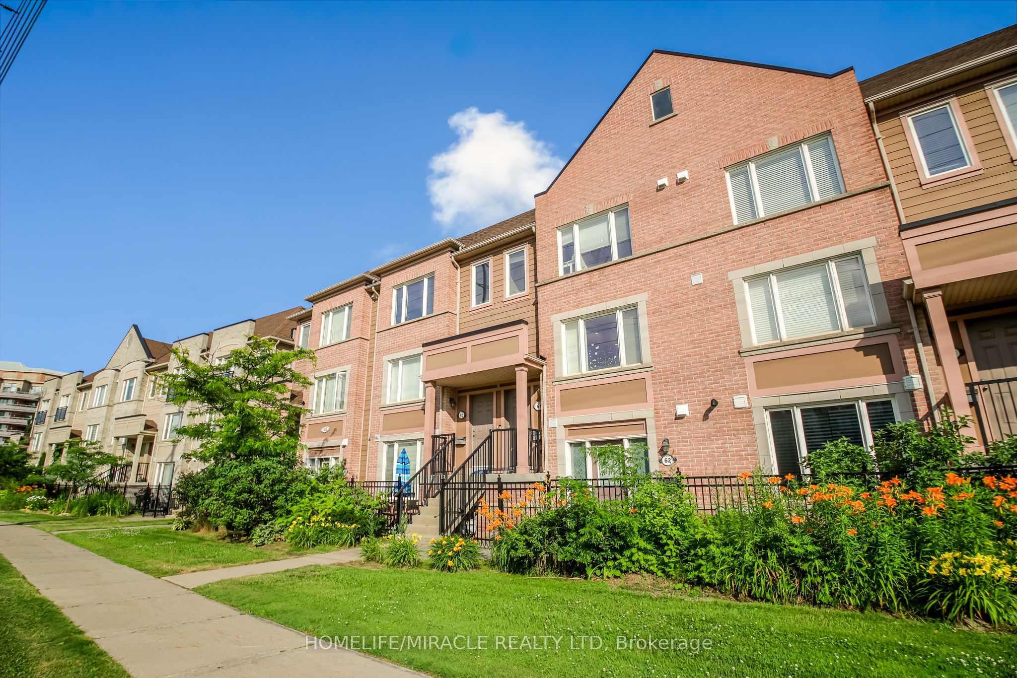 3056 Eglinton Avenue W 62, Mississauga, ON L5M 8E4 photo 3