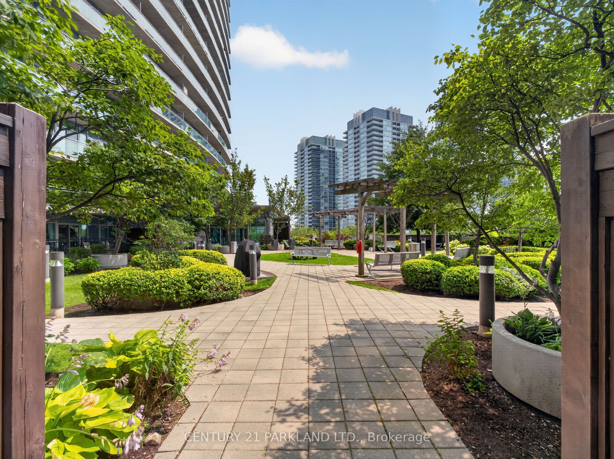 155 Legion Road 1103, Toronto, ON M8Y 0A7