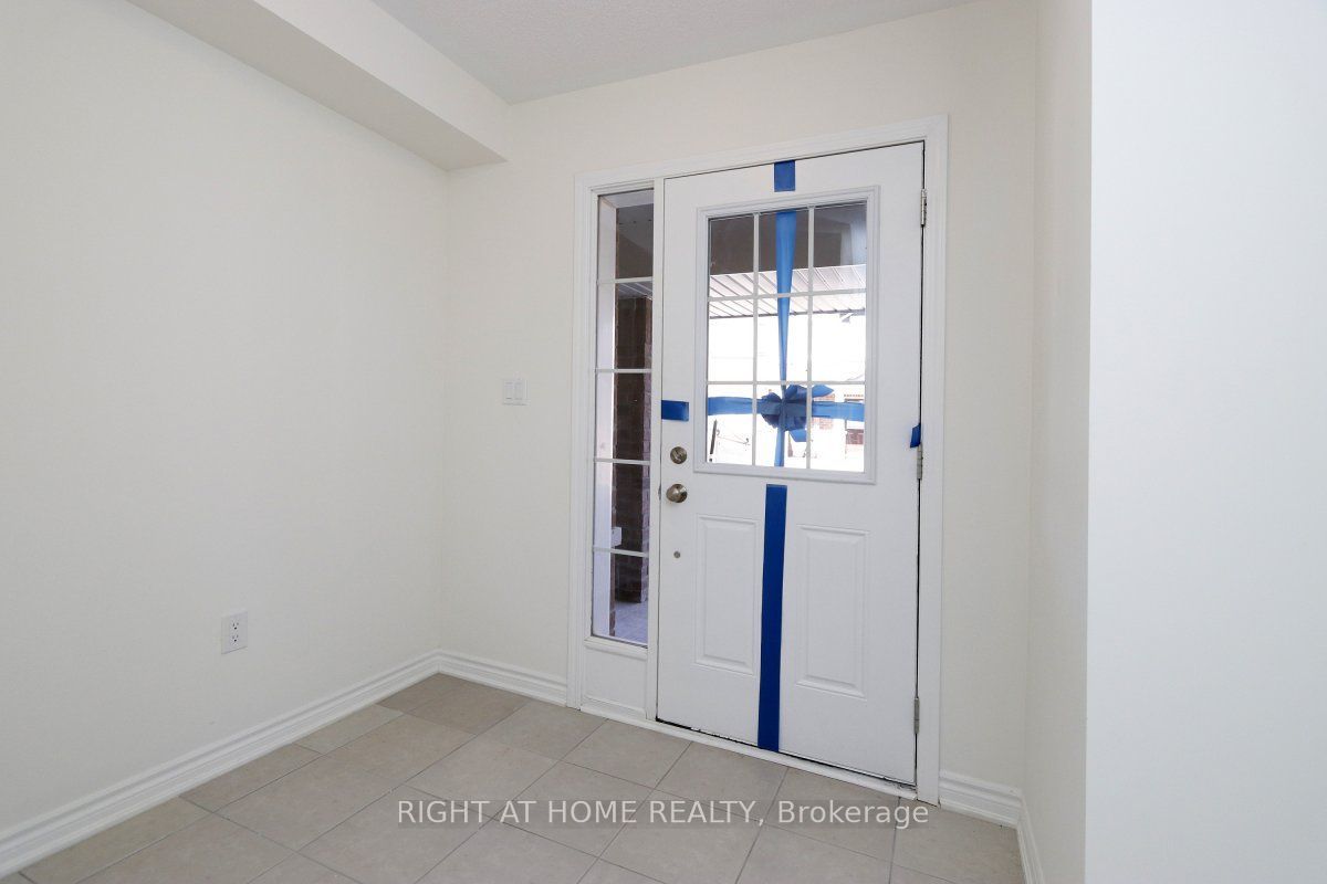1000 Asleton Boulevard 115, Milton, ON L9T 9L2 photo 5