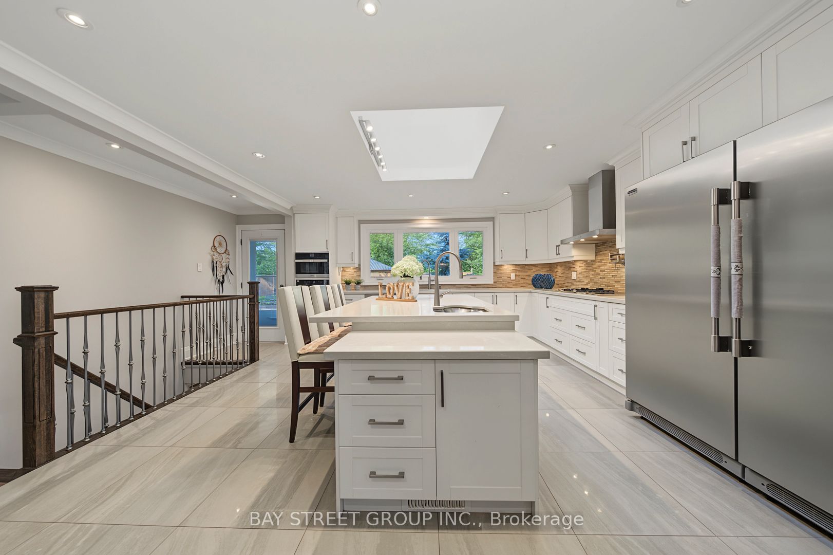 317 Wedgewood Drive, Oakville, ON L6J 4R6