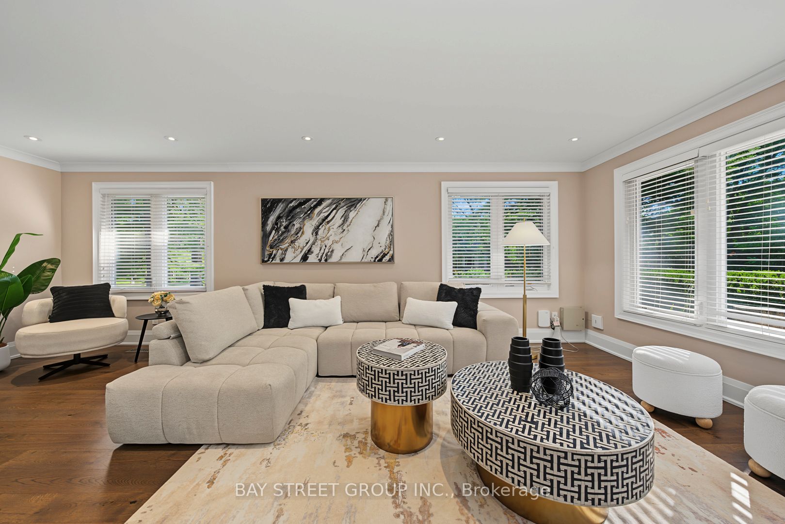 317 Wedgewood Drive, Oakville, ON L6J 4R6 photo 2