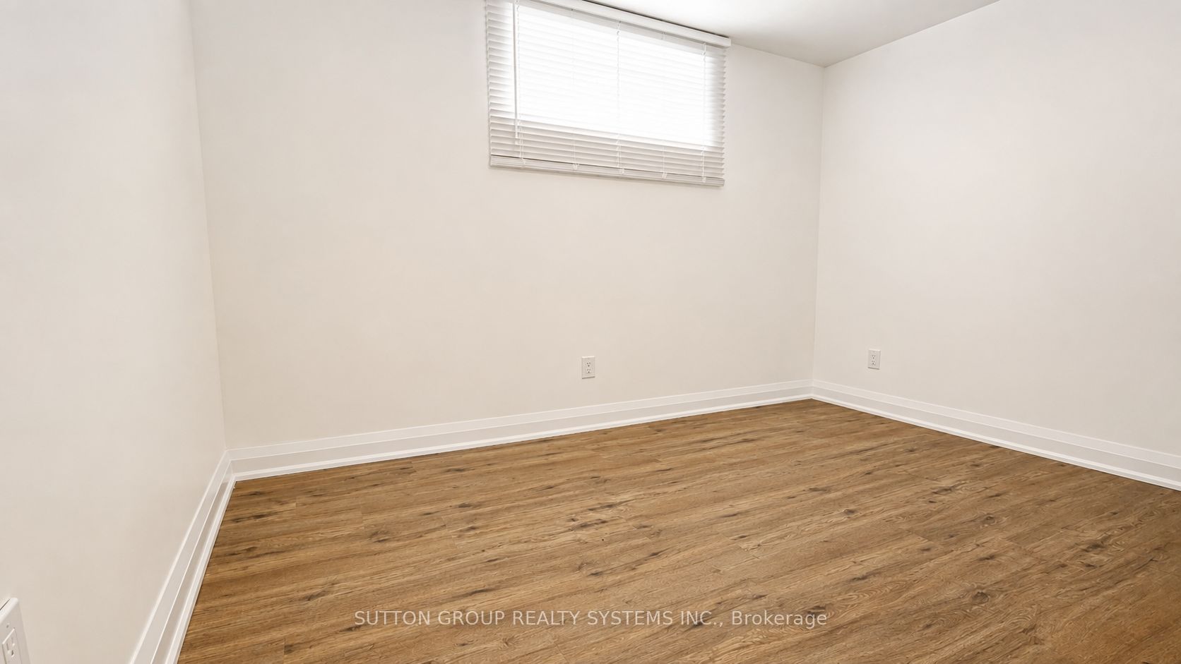 616 Rogers Road, Toronto, ON M6M 1B8 photo 5
