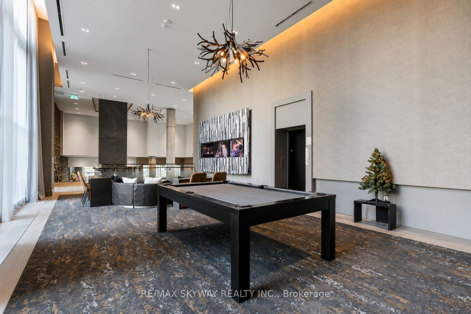2450 Old Bronte Road 217, Oakville, ON L6M 5P6 photo 4