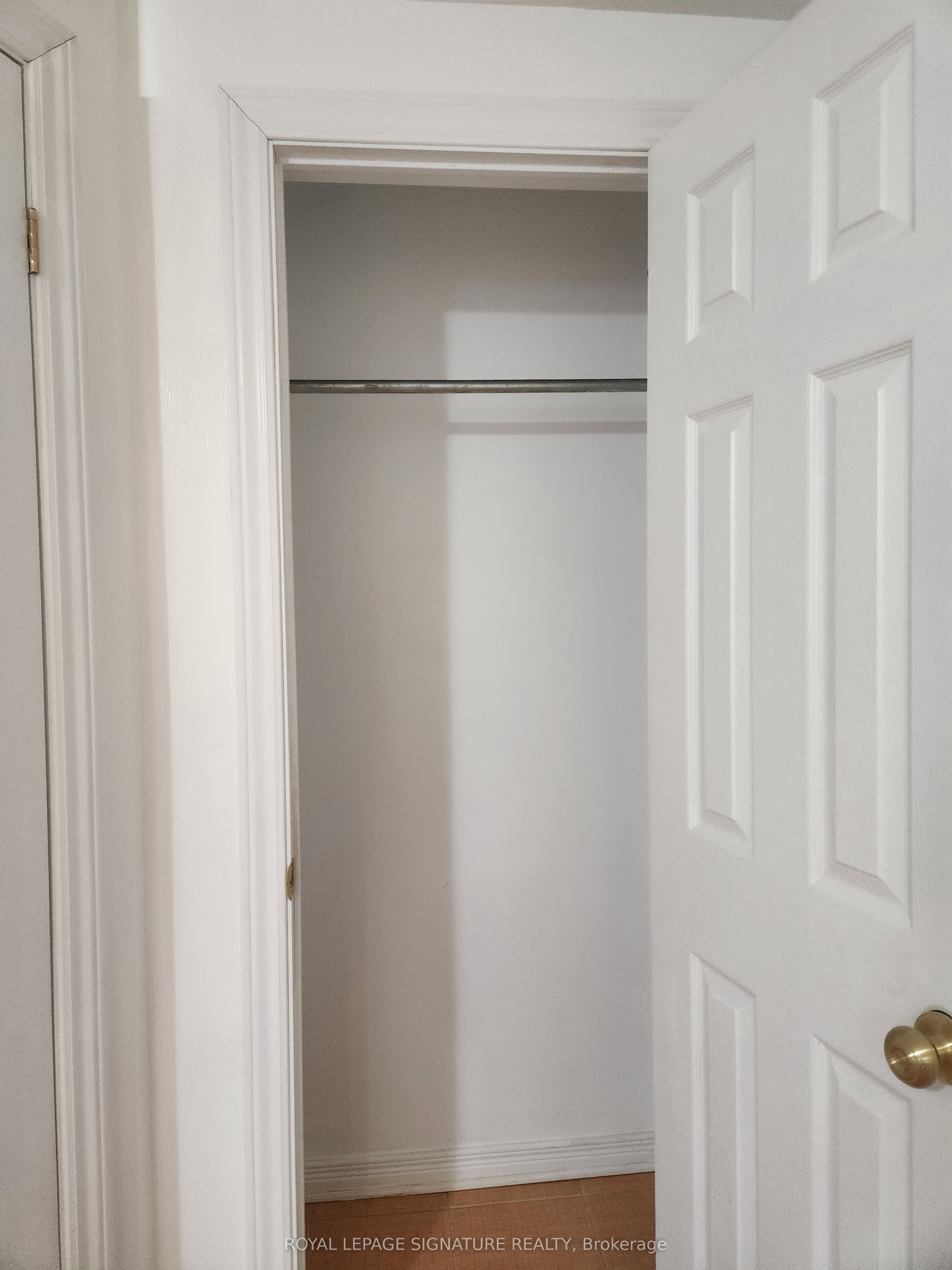 2814 Windjammer Road Basement, Mississauga, ON L5L 1T7 photo 4