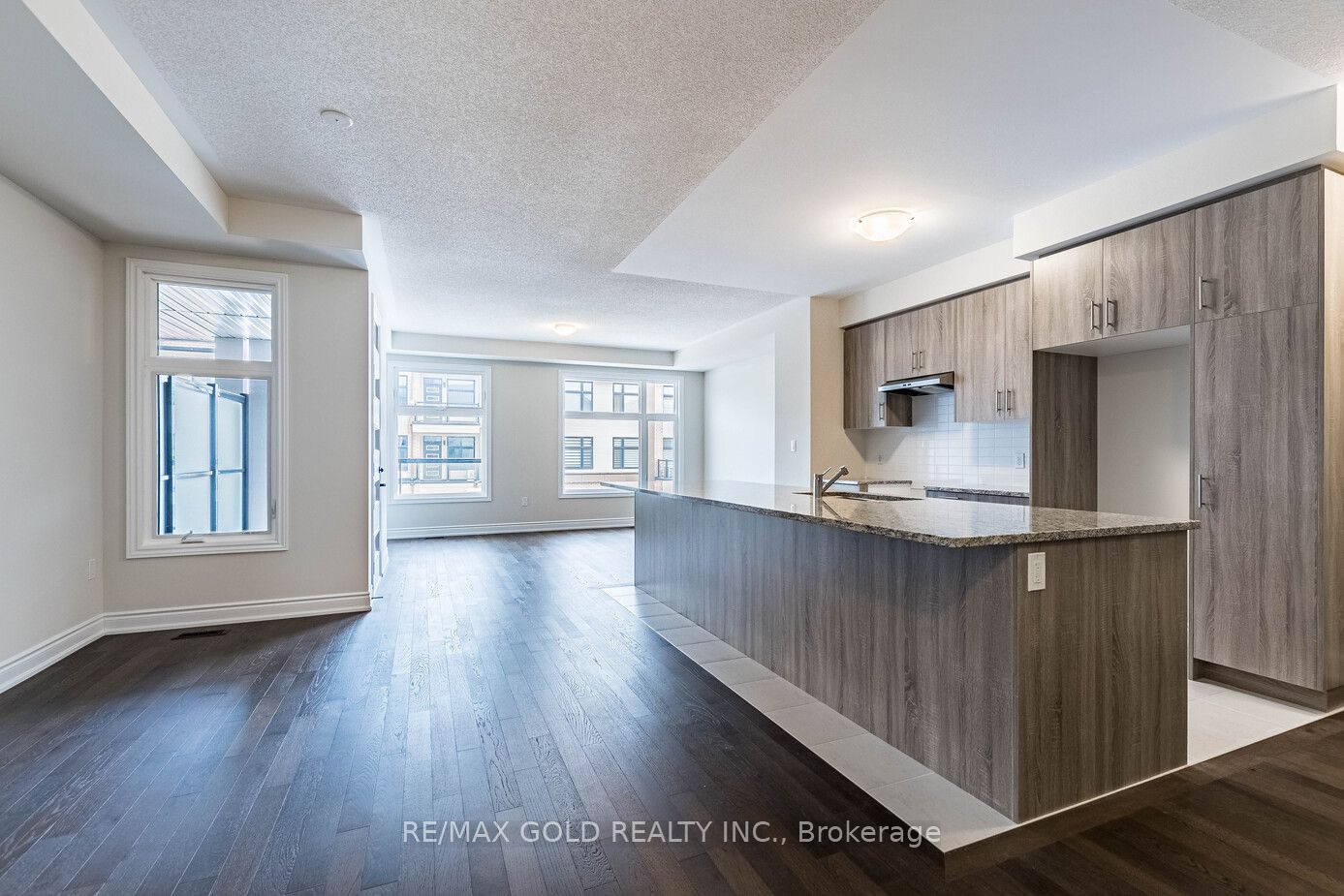 1295 Dempster Lane, Oakville, ON L6H 7Z2 photo 5
