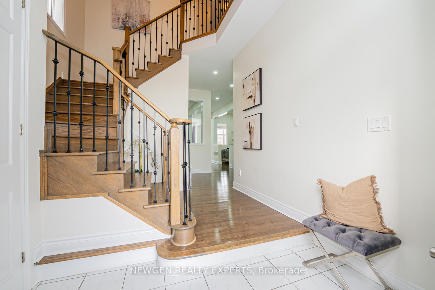 17 Monarch Drive, Halton Hills, ON L7G 0H9 photo 4