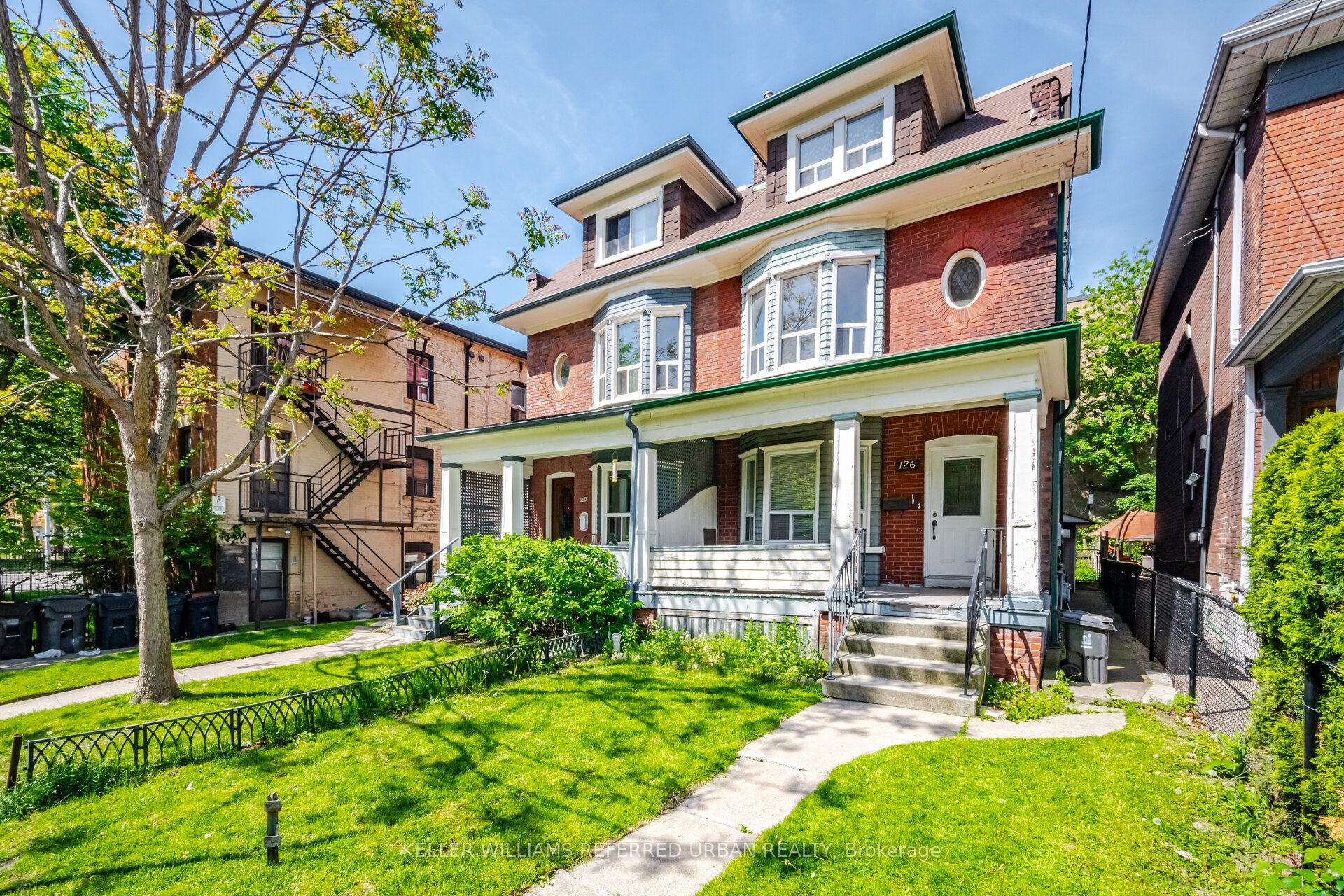 126 Close Avenue, Toronto, ON M6K 2V5 photo 2
