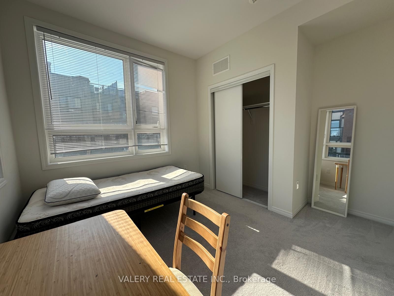 20 Woodstream Drive 15, Toronto, ON M9W 0G1 photo 2