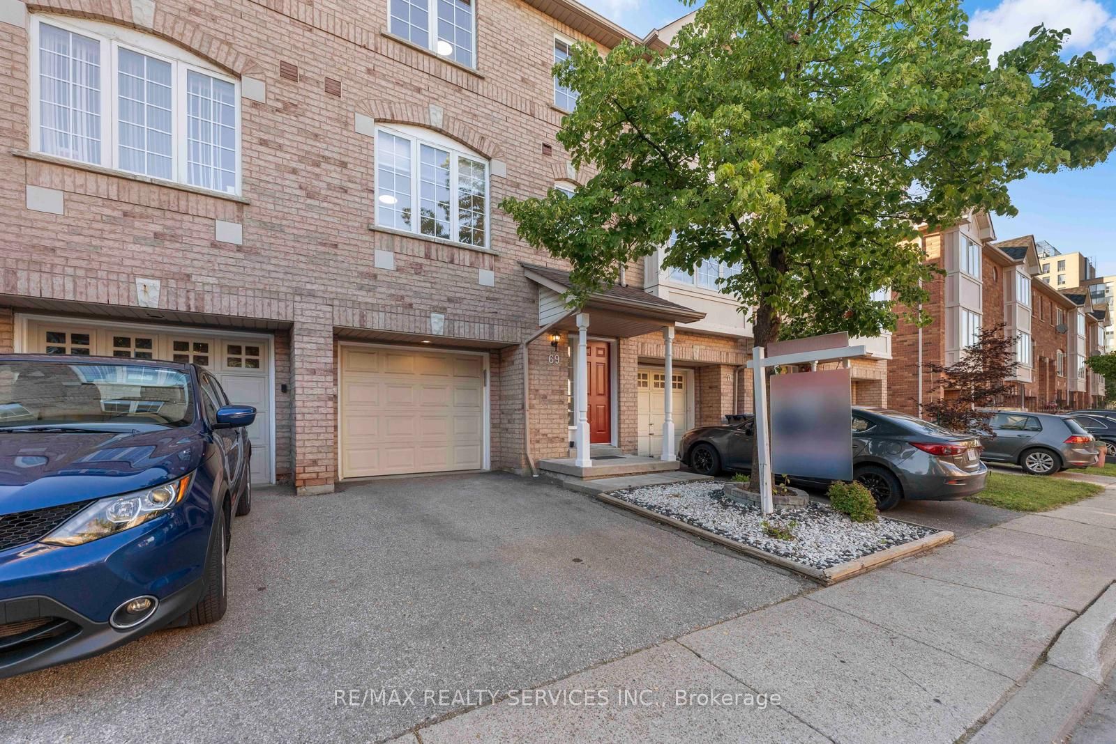 80 Acorn Place 69, Mississauga, ON L4Z 4E1 photo 3