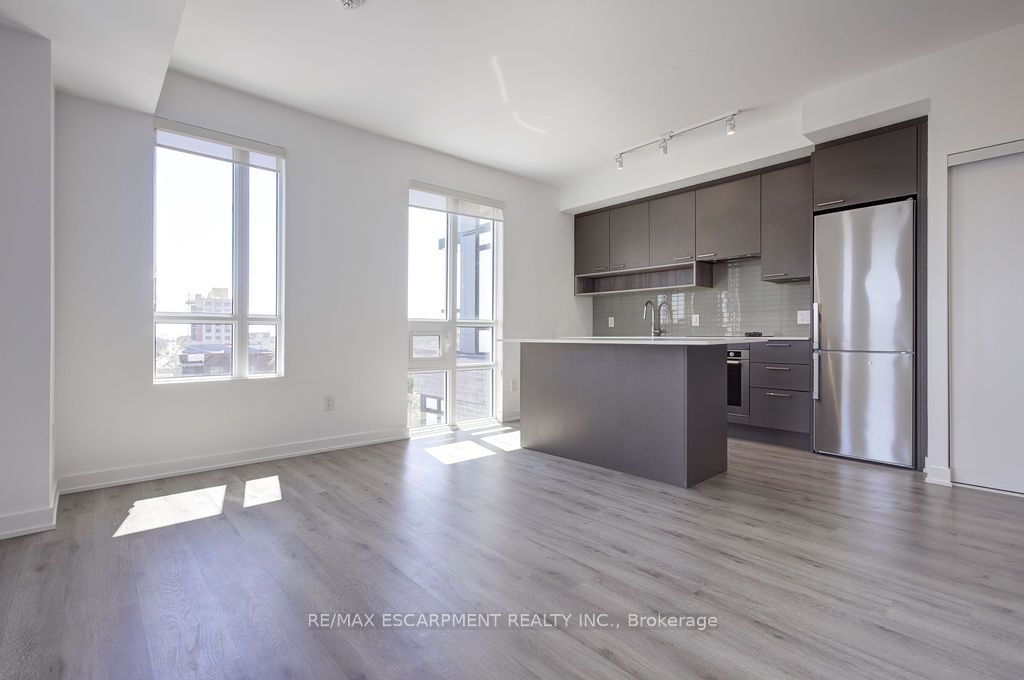 3005 Pine Glen Road 408, Oakville, ON L6M 5P5 photo 3