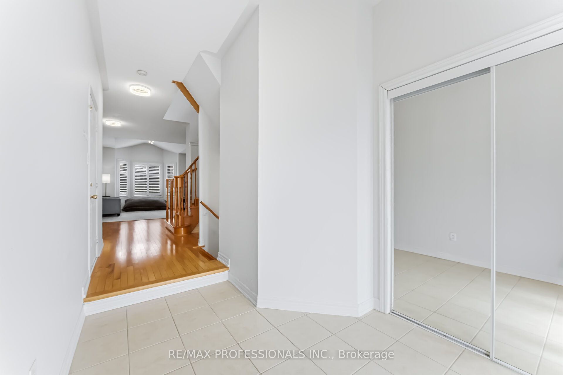 525 Scott Boulevard, Milton, ON L9T 0T8 photo 3
